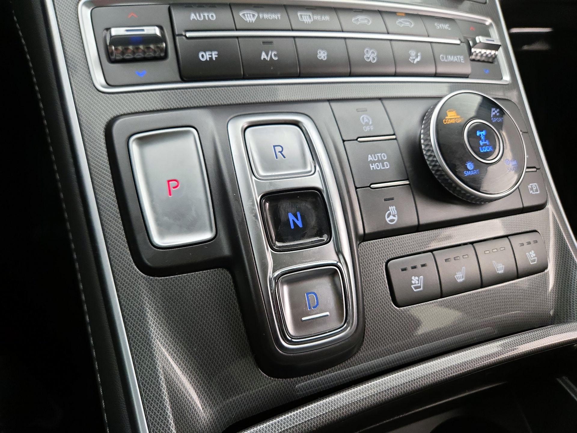 Thumbnail: 2023 Hyundai Santa Fe - 18