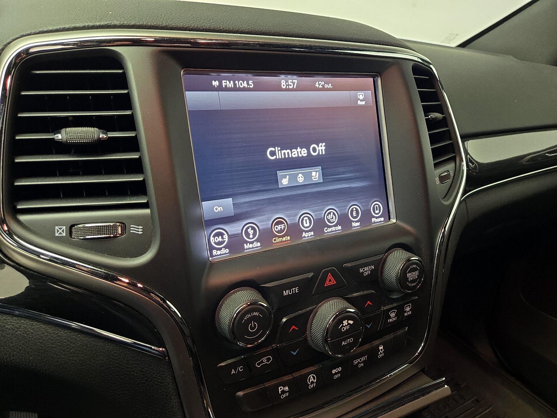 Thumbnail: 2018 Jeep Grand Cherokee - 17