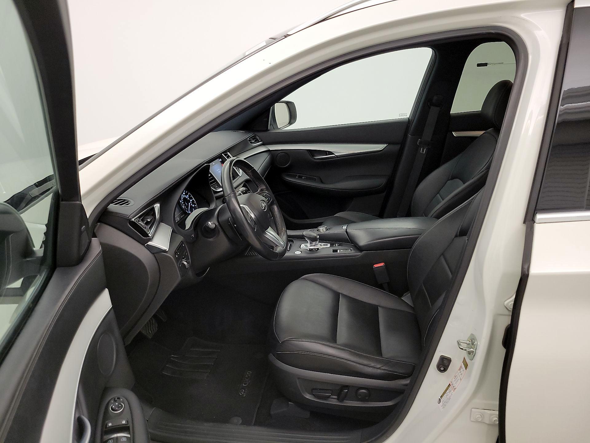 Thumbnail: 2021 INFINITI QX50 - 11