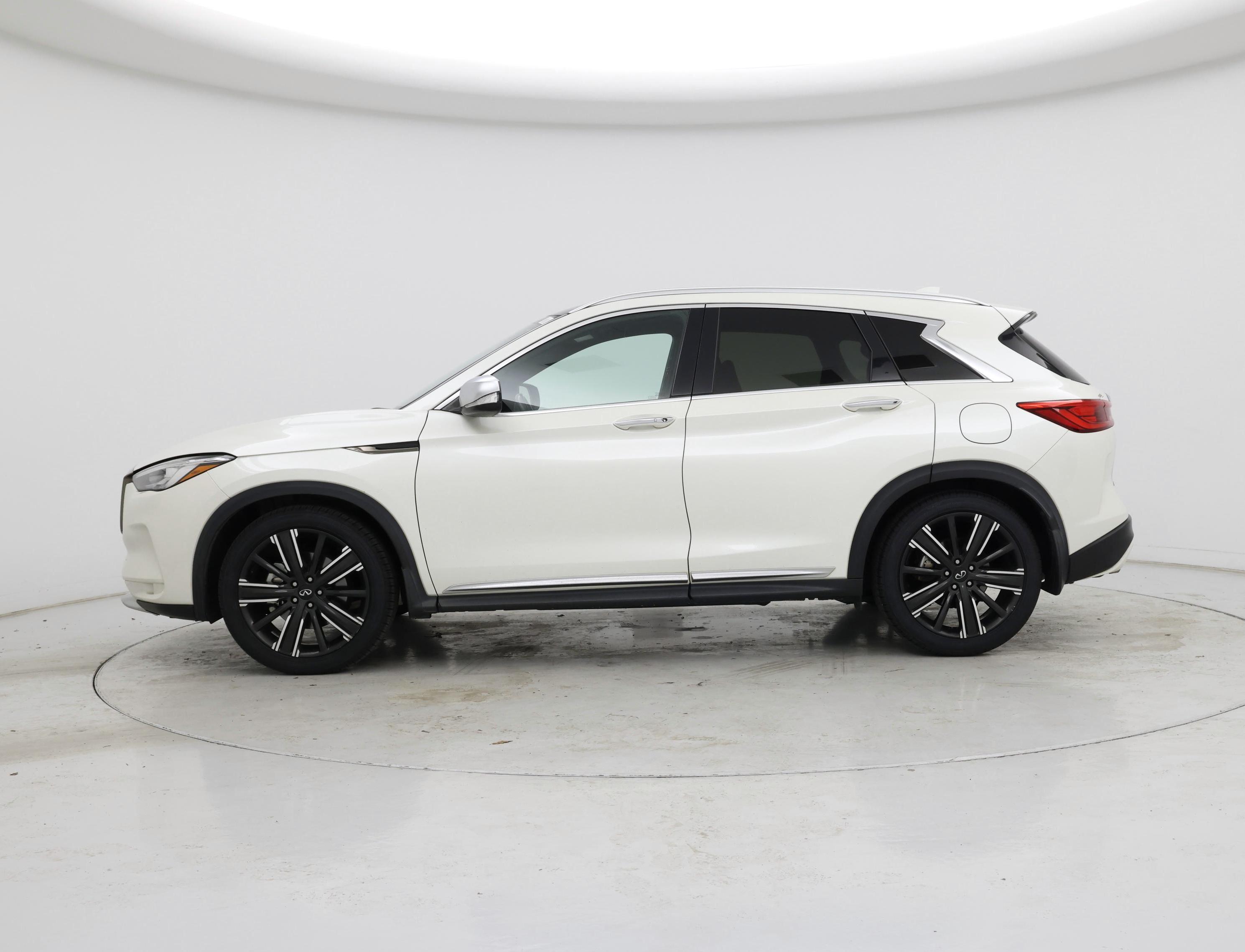 Thumbnail: 2021 INFINITI QX50 - 3