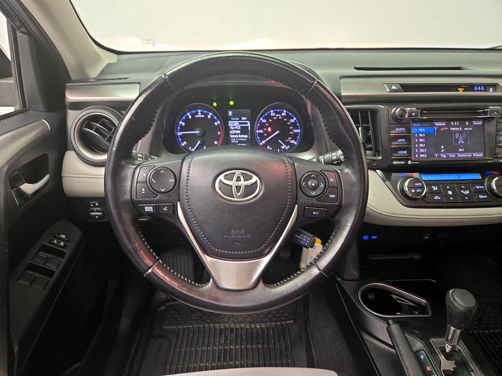 Thumbnail: 2017 Toyota RAV4 - 10