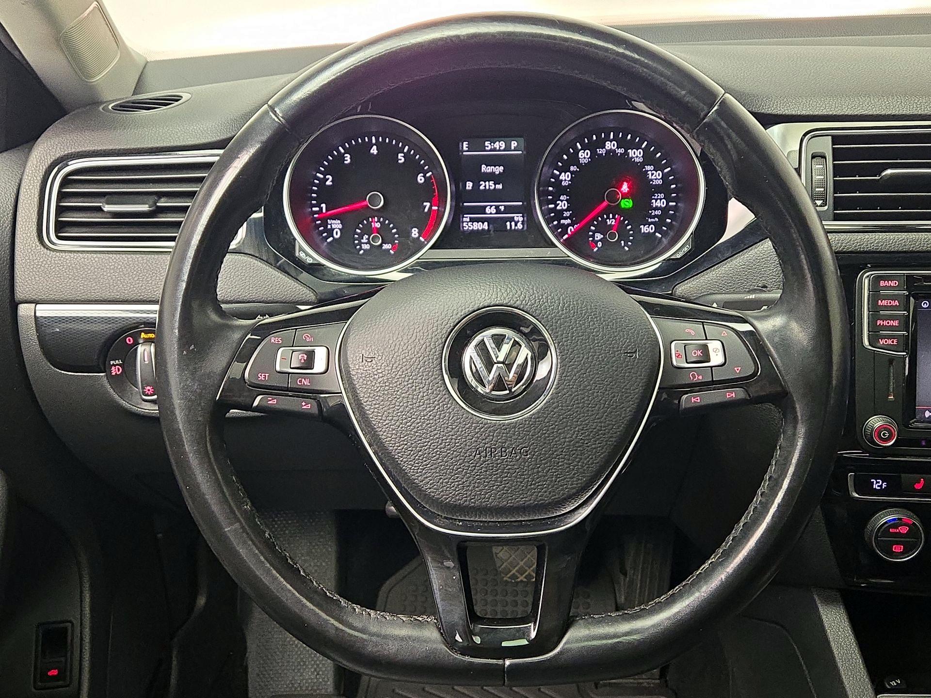 Thumbnail: 2017 Volkswagen Jetta - 10