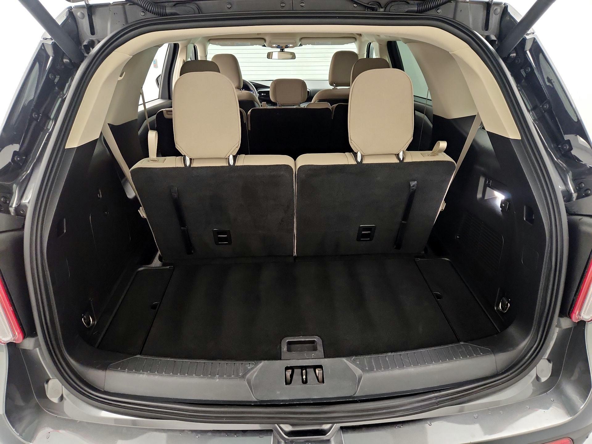 Thumbnail: 2020 Ford Explorer - 20