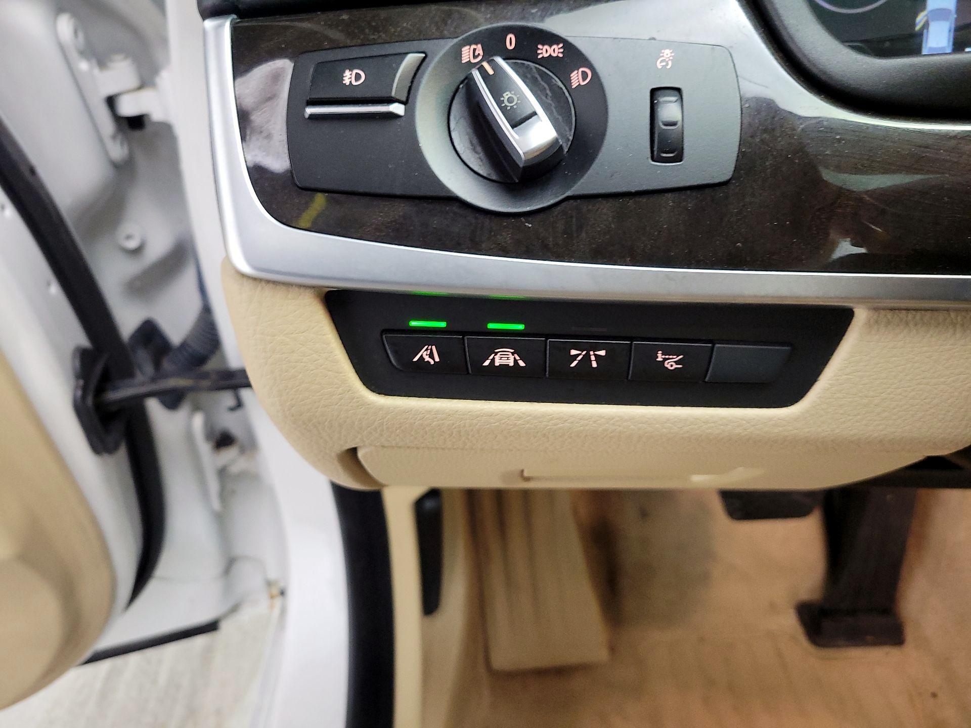 Thumbnail: 2015 BMW 5 Series - 13