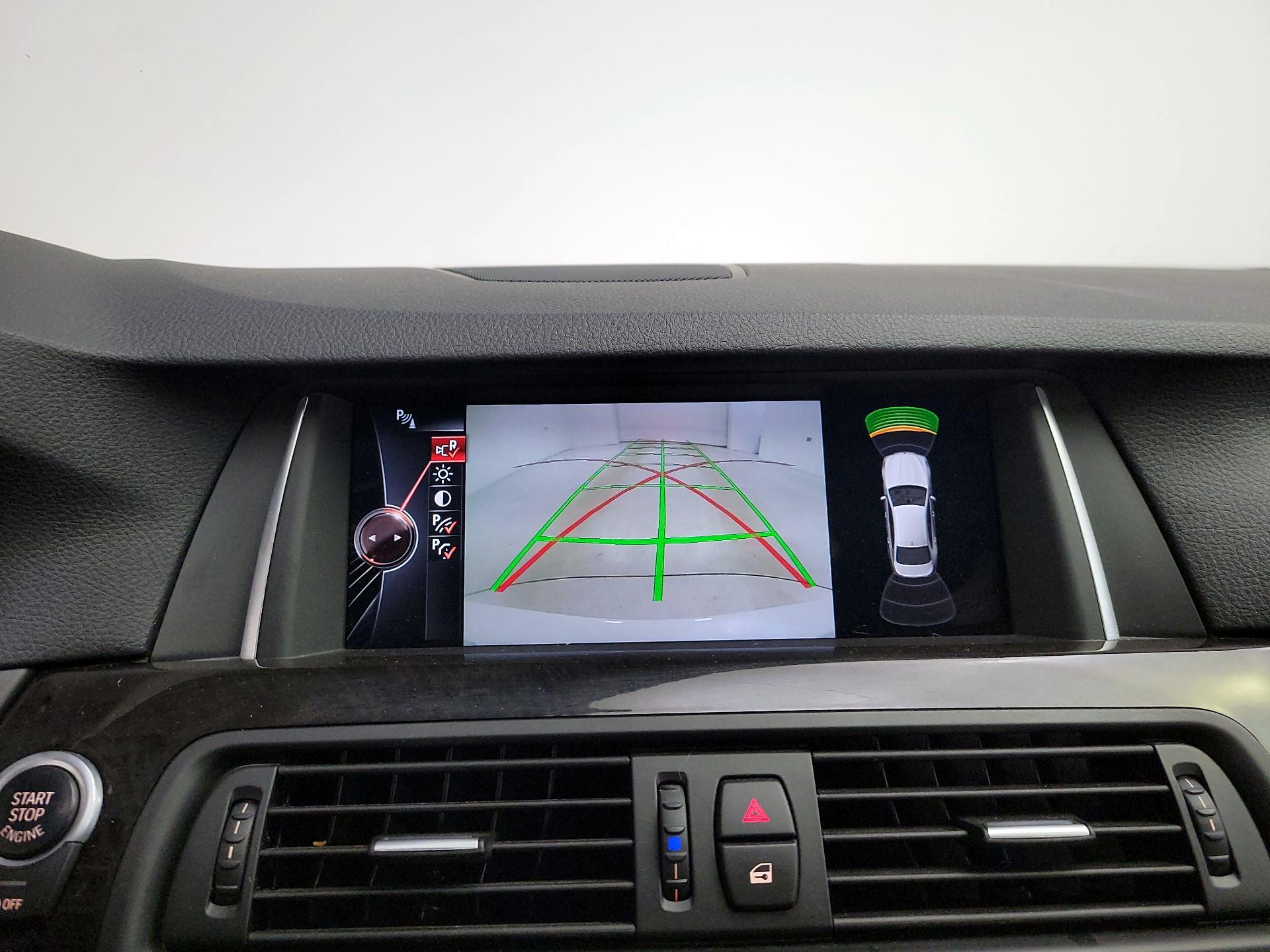 Thumbnail: 2015 BMW 5 Series - 15