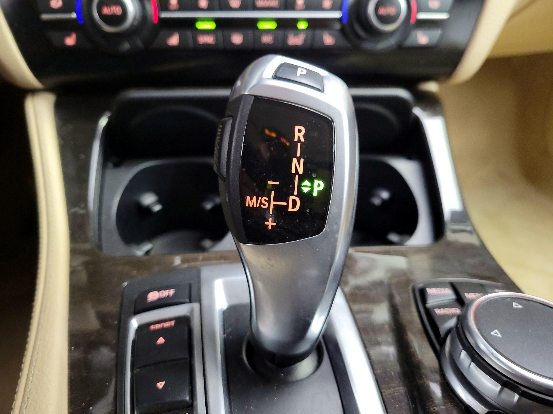 Thumbnail: 2015 BMW 5 Series - 18