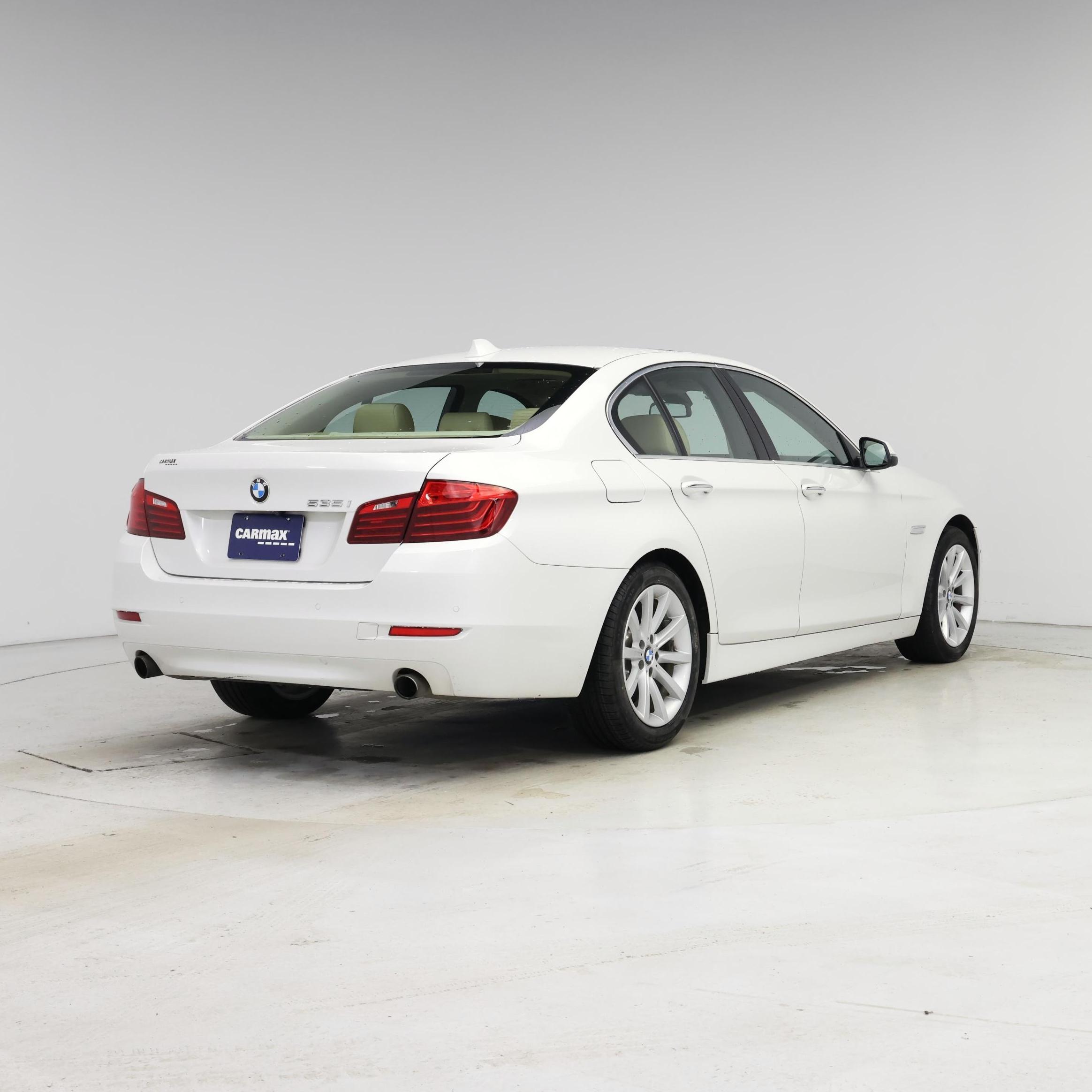 Thumbnail: 2015 BMW 5 Series - 8