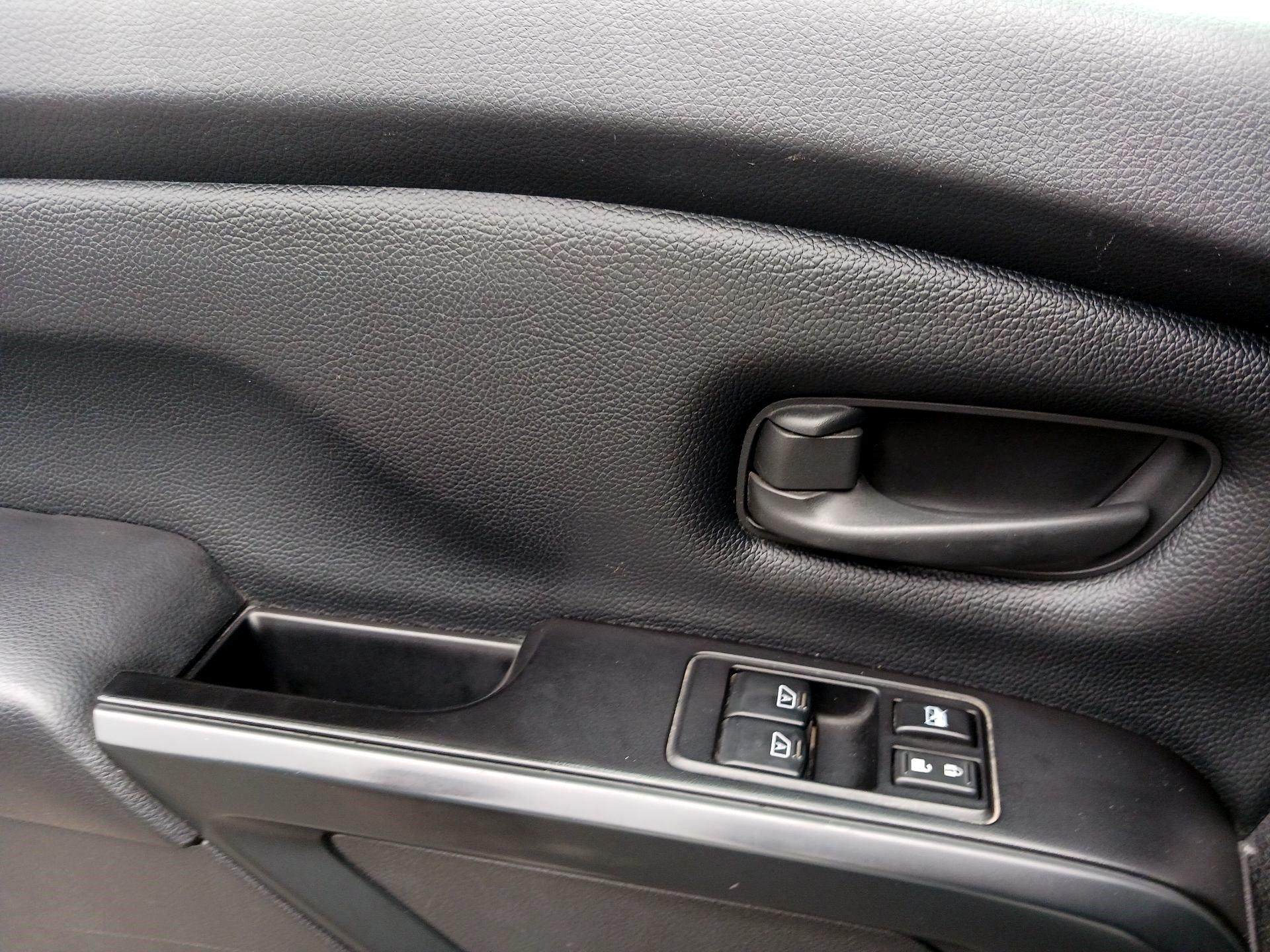 Thumbnail: 2019 Nissan Titan - 10