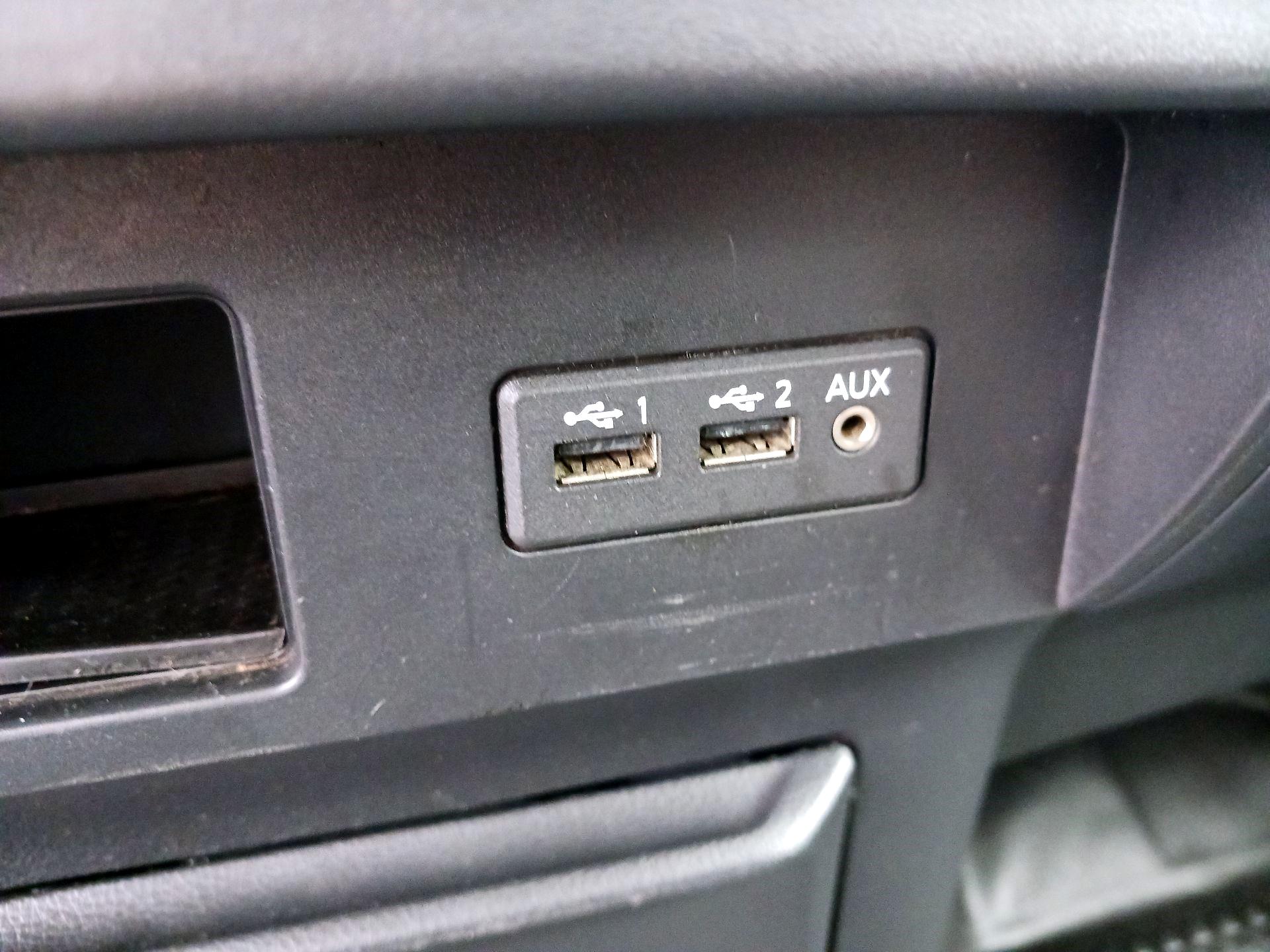 Thumbnail: 2019 Nissan Titan - 16