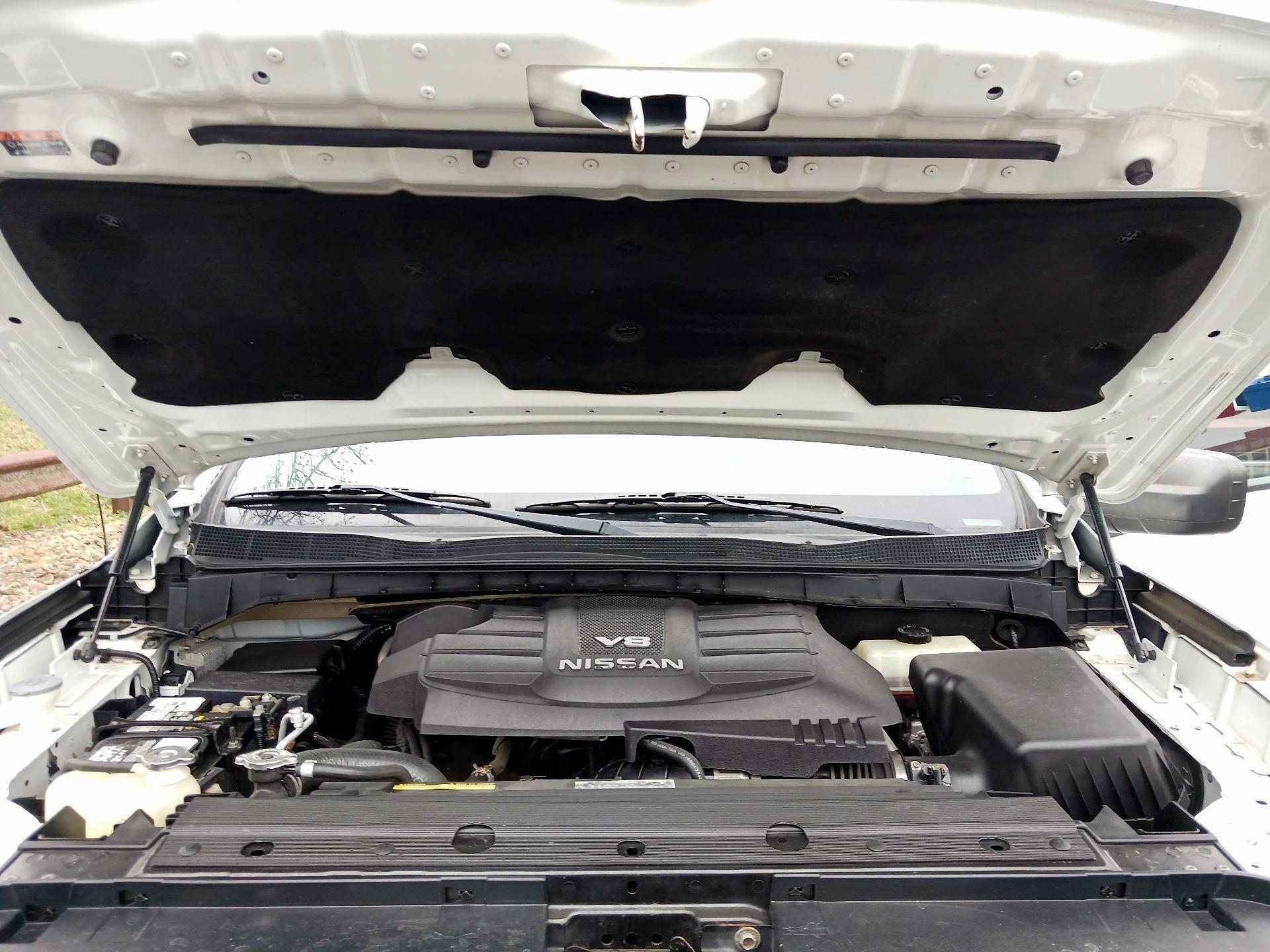 Thumbnail: 2019 Nissan Titan - 18