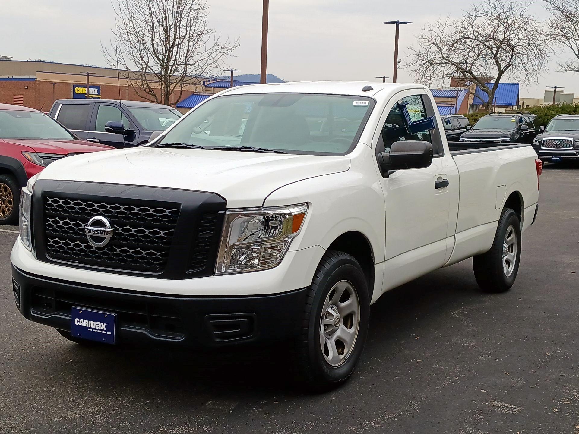 Thumbnail: 2019 Nissan Titan - 3