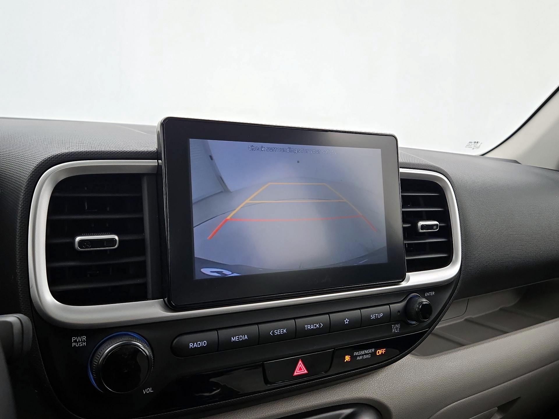 Thumbnail: 2022 Hyundai Venue - 14