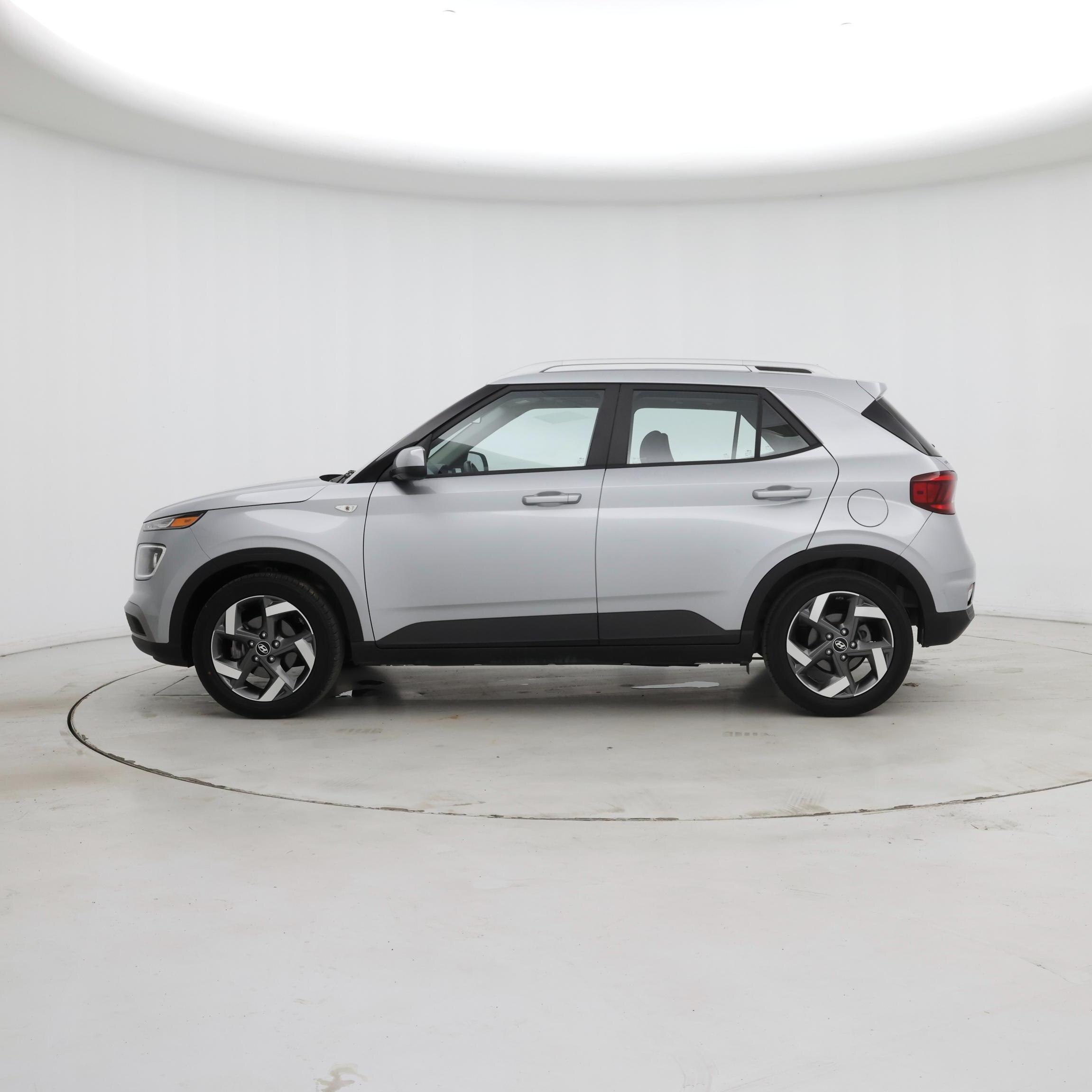 Thumbnail: 2022 Hyundai Venue - 3