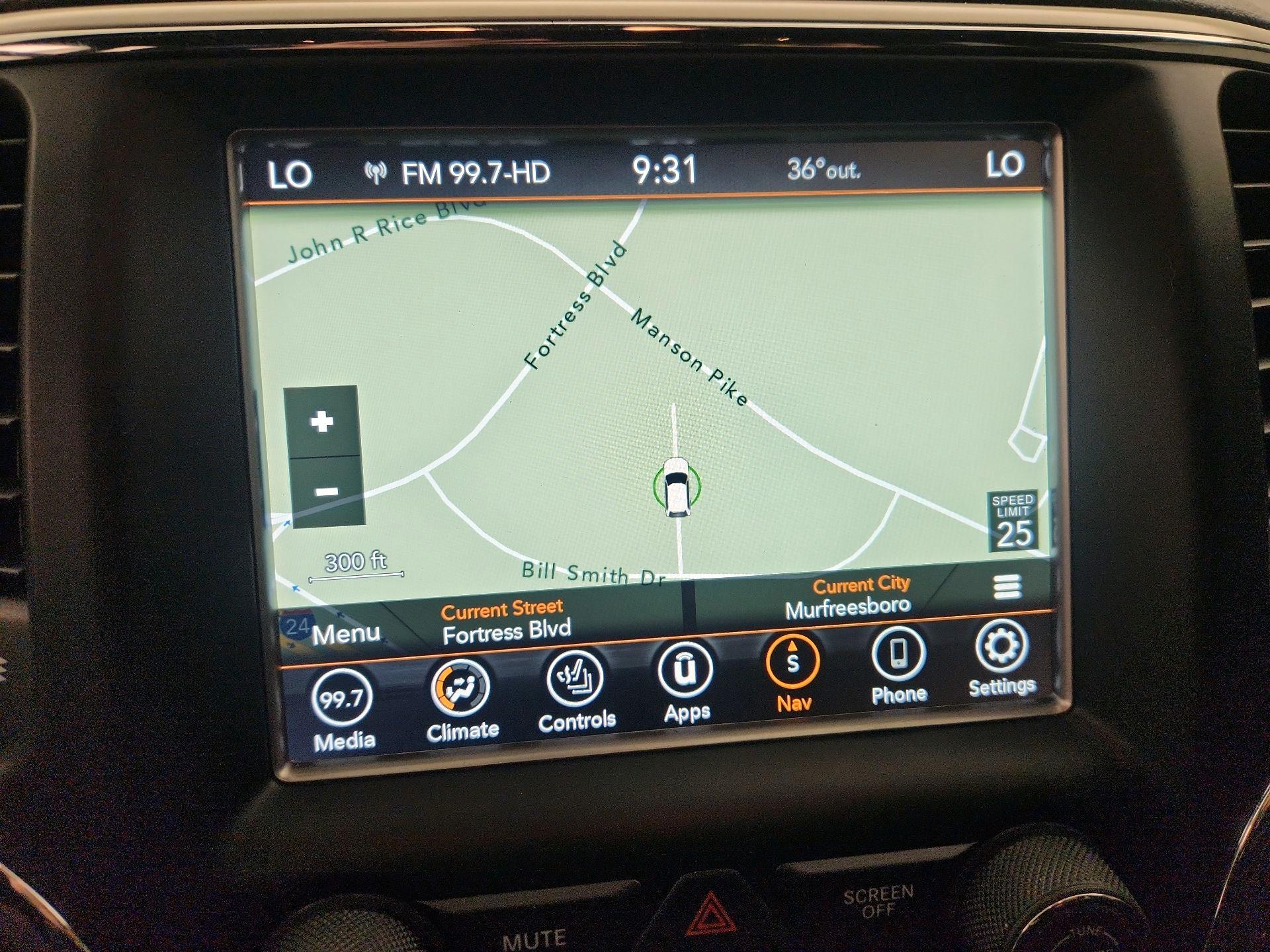 Thumbnail: 2018 Jeep Grand Cherokee - 14