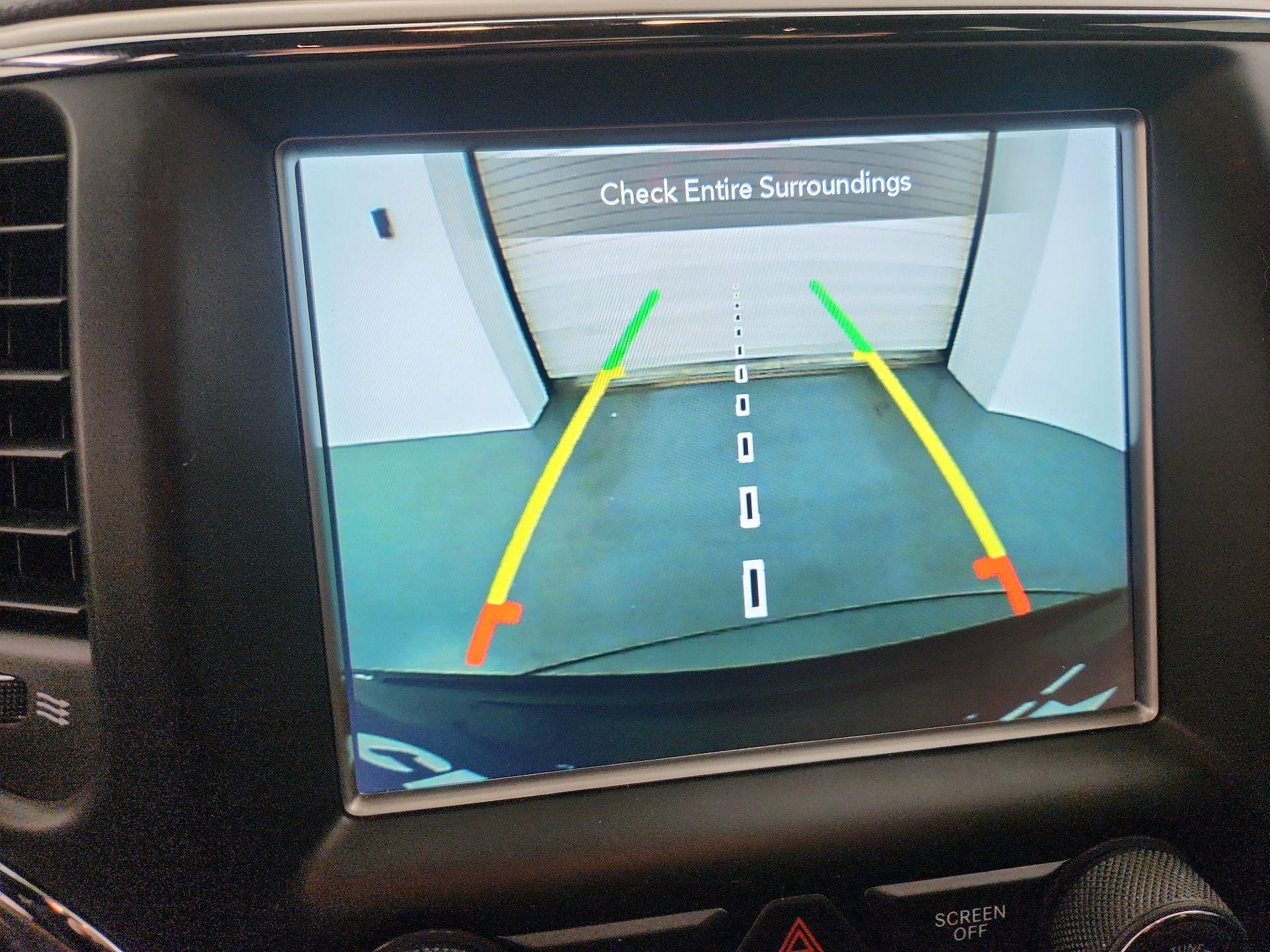 Thumbnail: 2018 Jeep Grand Cherokee - 15