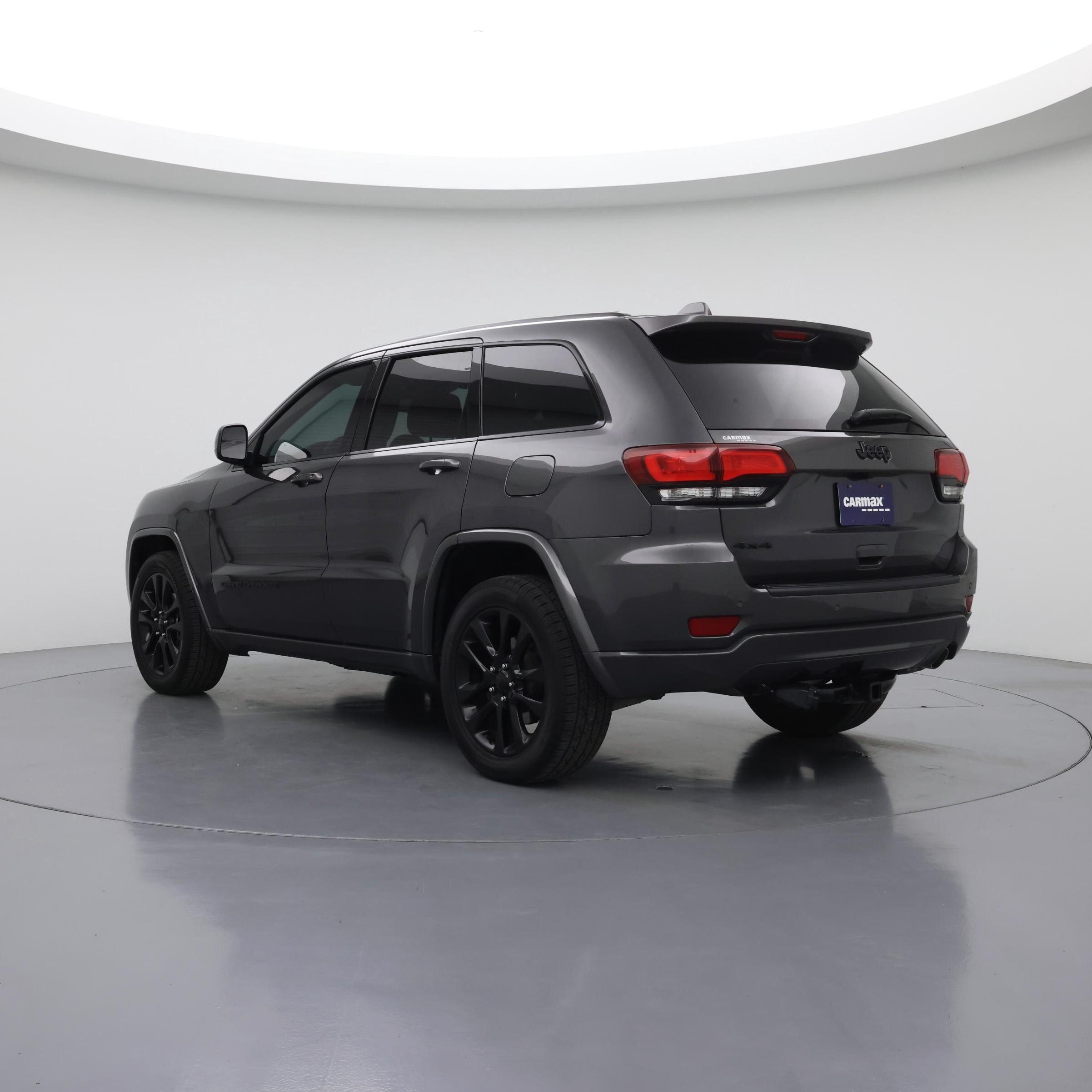 Thumbnail: 2018 Jeep Grand Cherokee - 2
