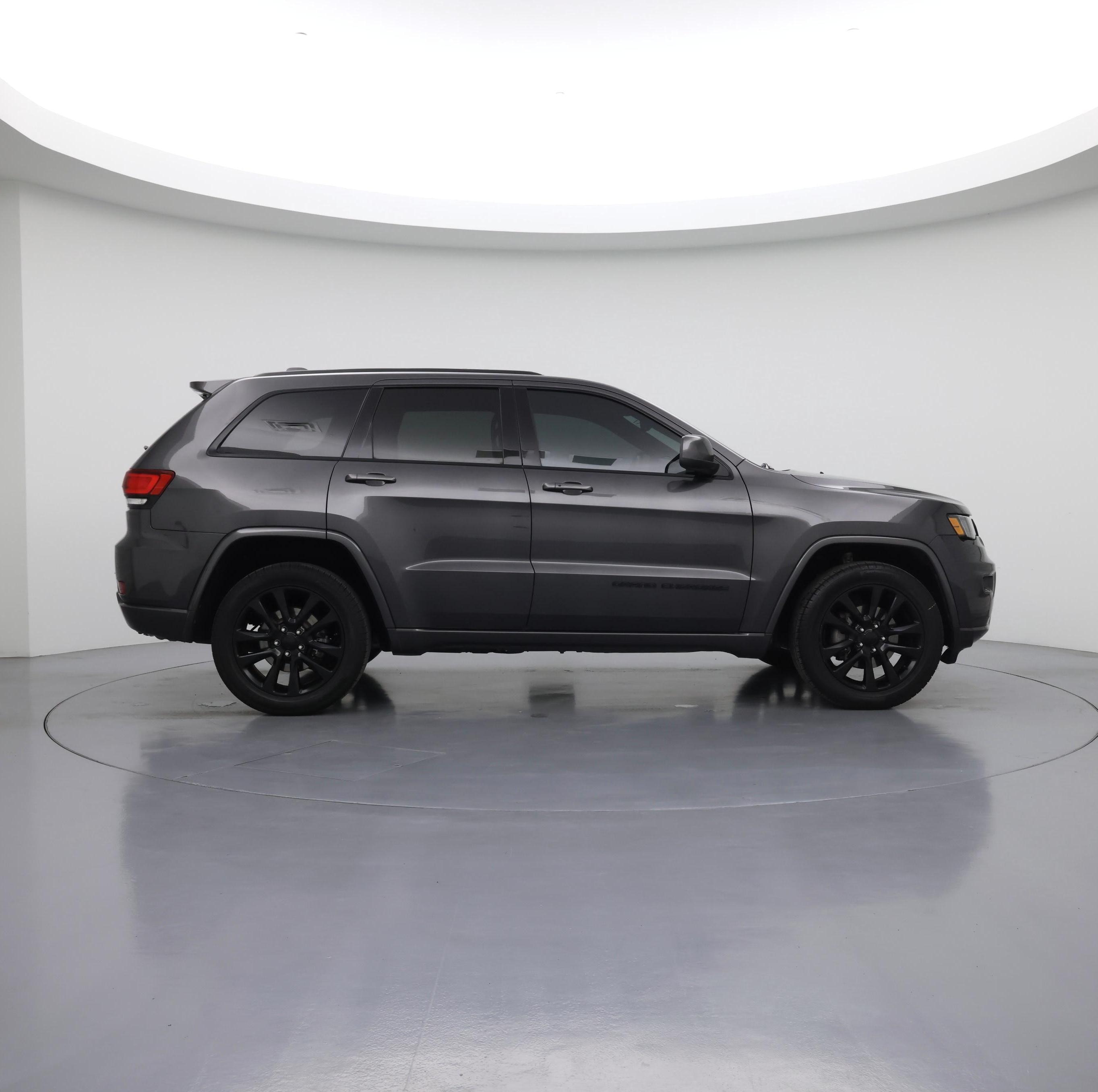 Thumbnail: 2018 Jeep Grand Cherokee - 7
