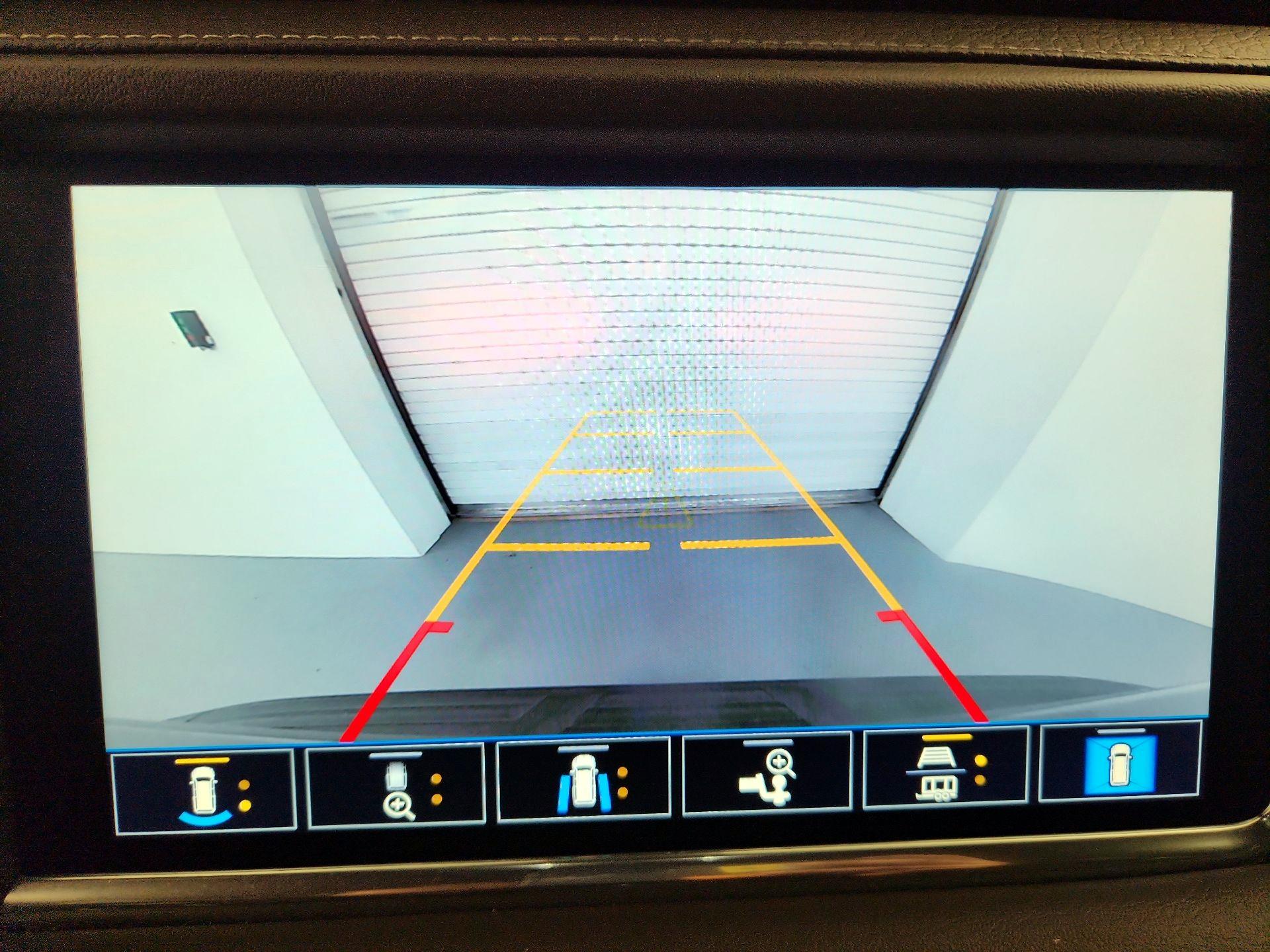 Thumbnail: 2021 GMC Yukon - 14