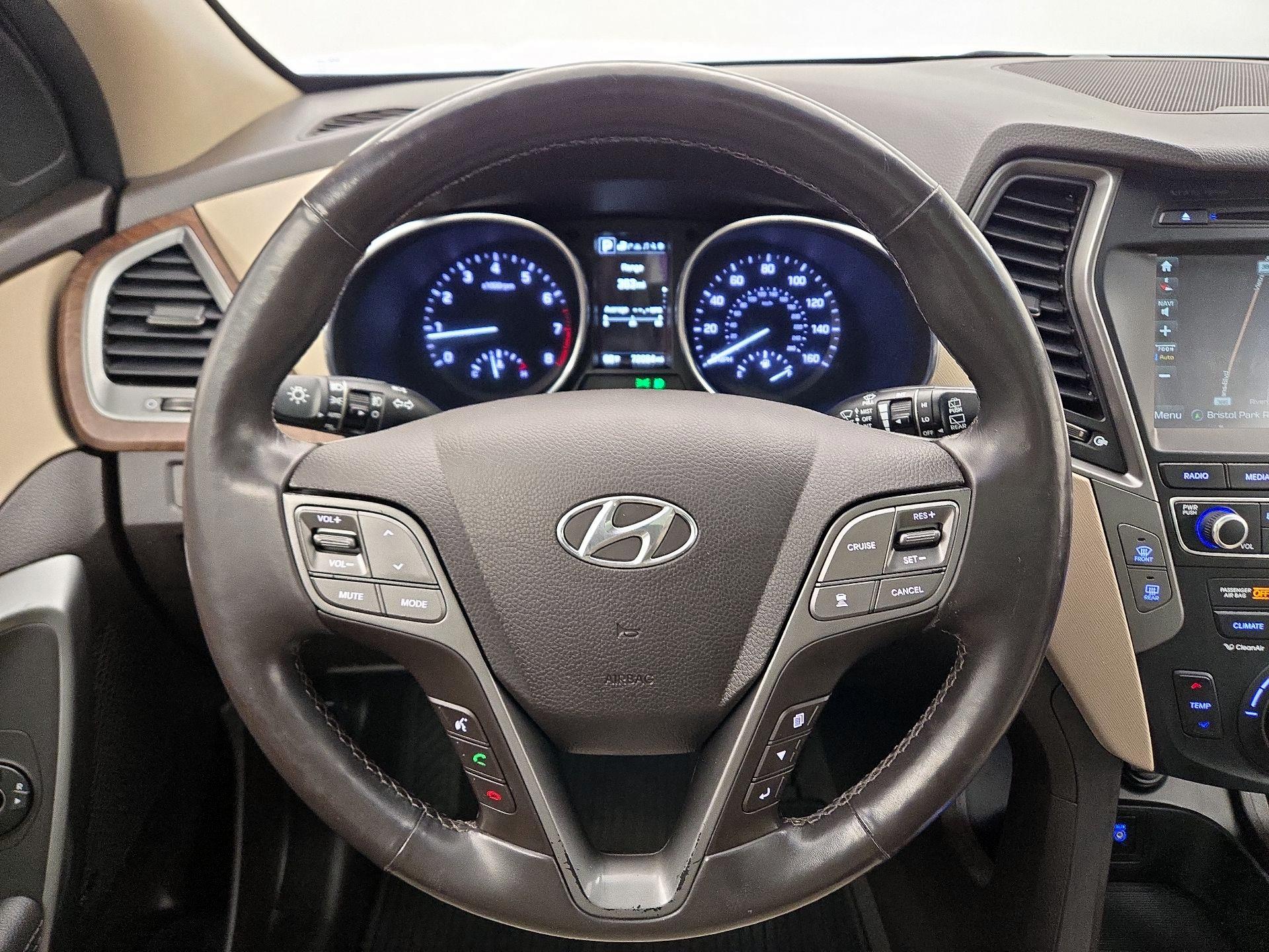 Thumbnail: 2018 Hyundai Santa Fe - 10