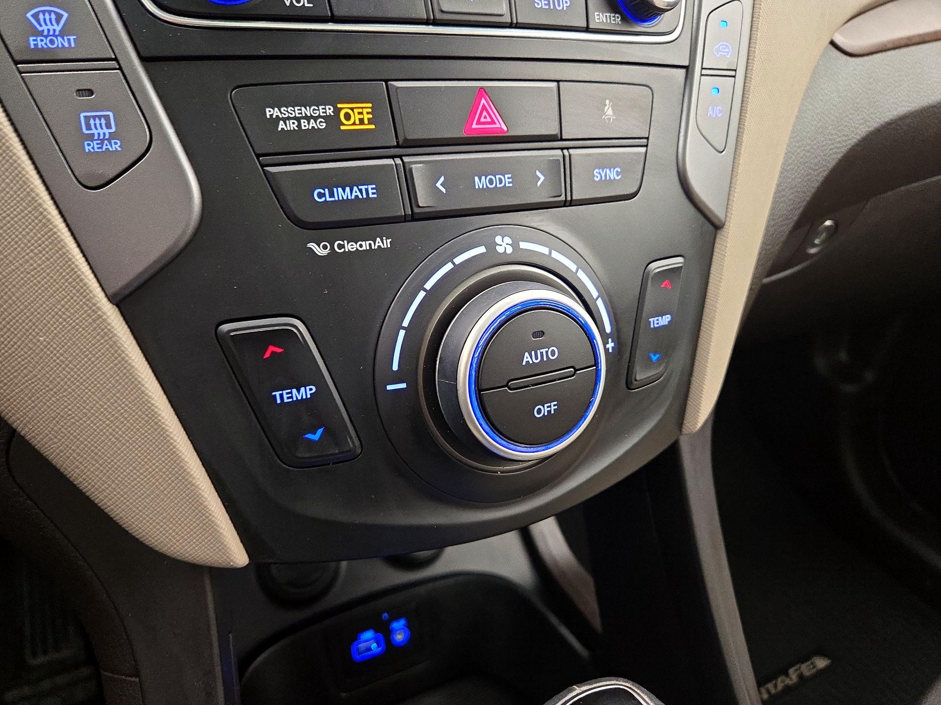 Thumbnail: 2018 Hyundai Santa Fe - 17