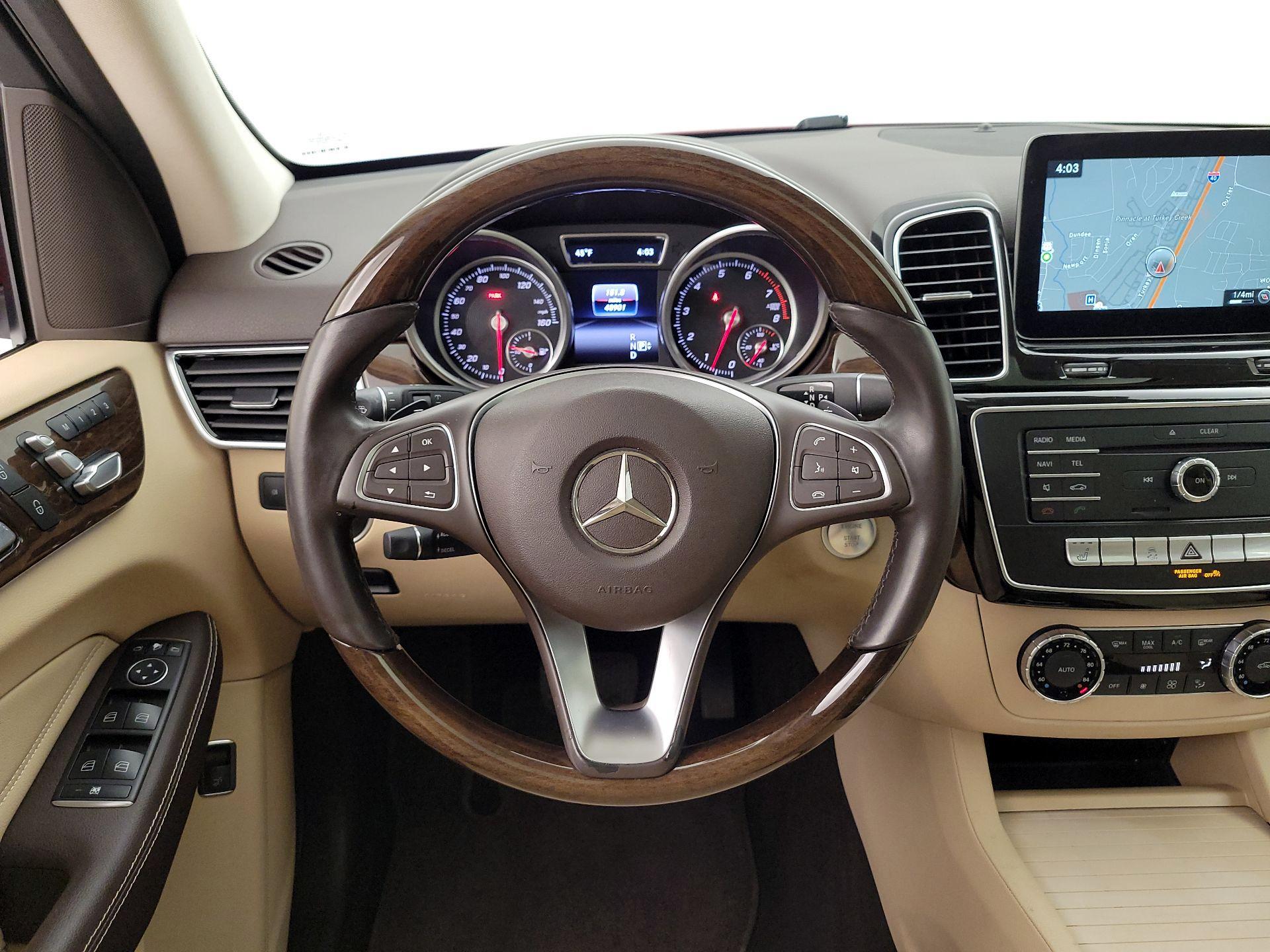Thumbnail: 2016 Mercedes-Benz GLE - 10