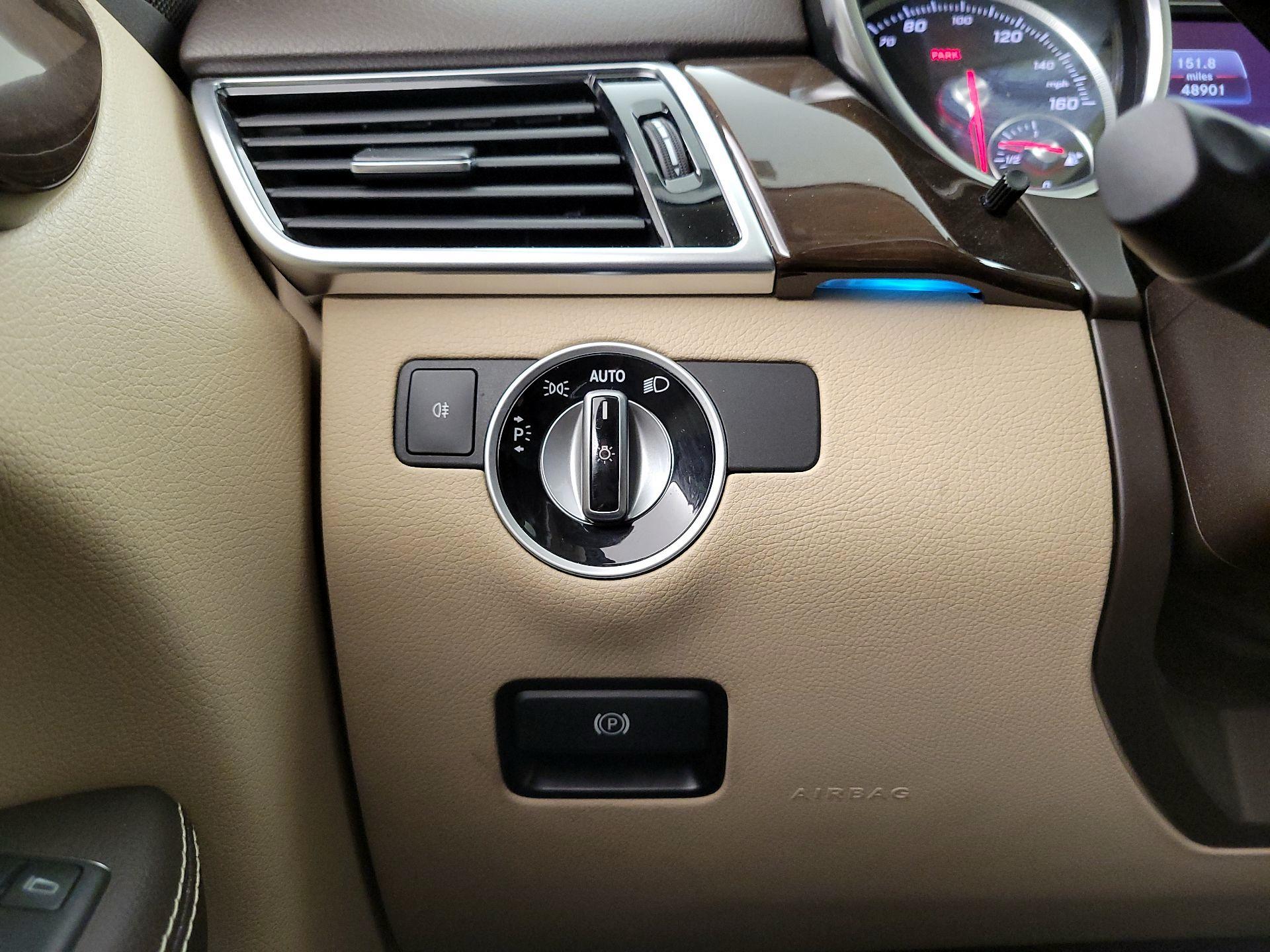 Thumbnail: 2016 Mercedes-Benz GLE - 13