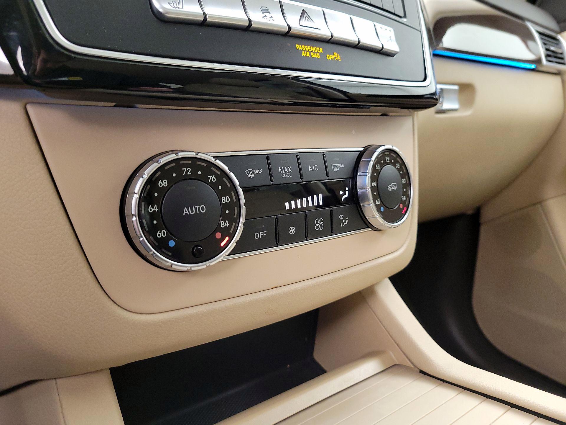 Thumbnail: 2016 Mercedes-Benz GLE - 17