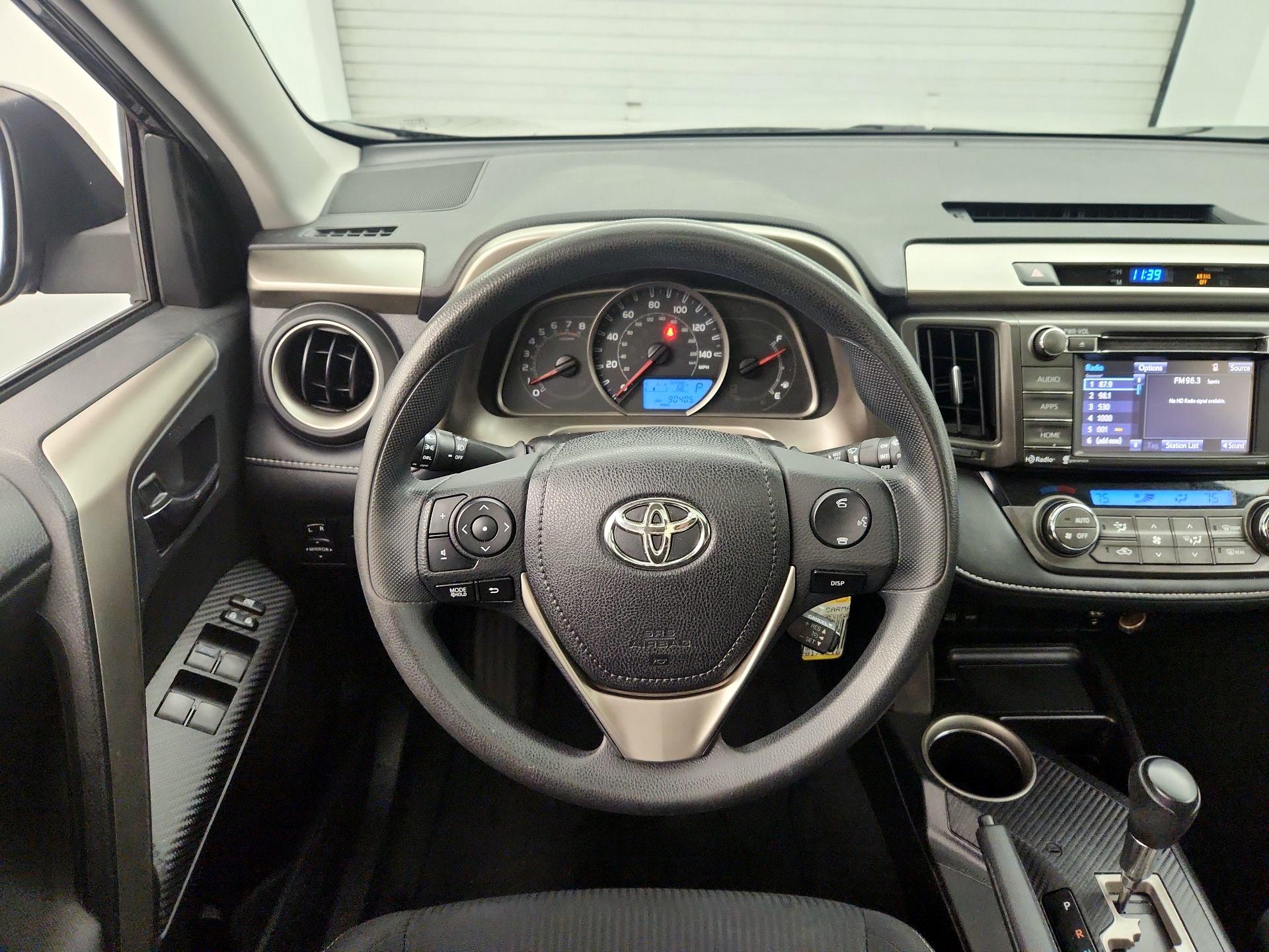 Thumbnail: 2014 Toyota RAV4 - 10