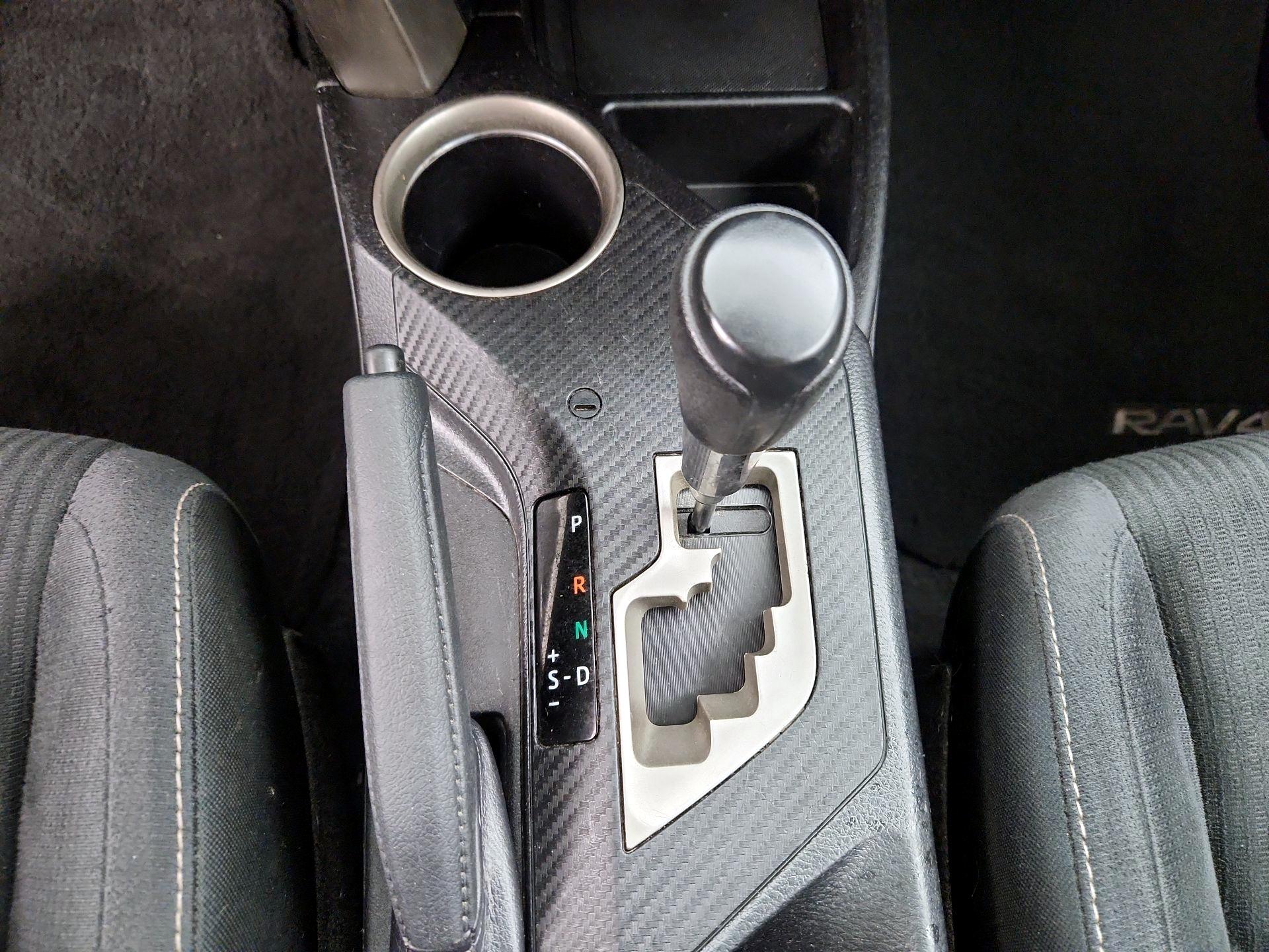 Thumbnail: 2014 Toyota RAV4 - 17