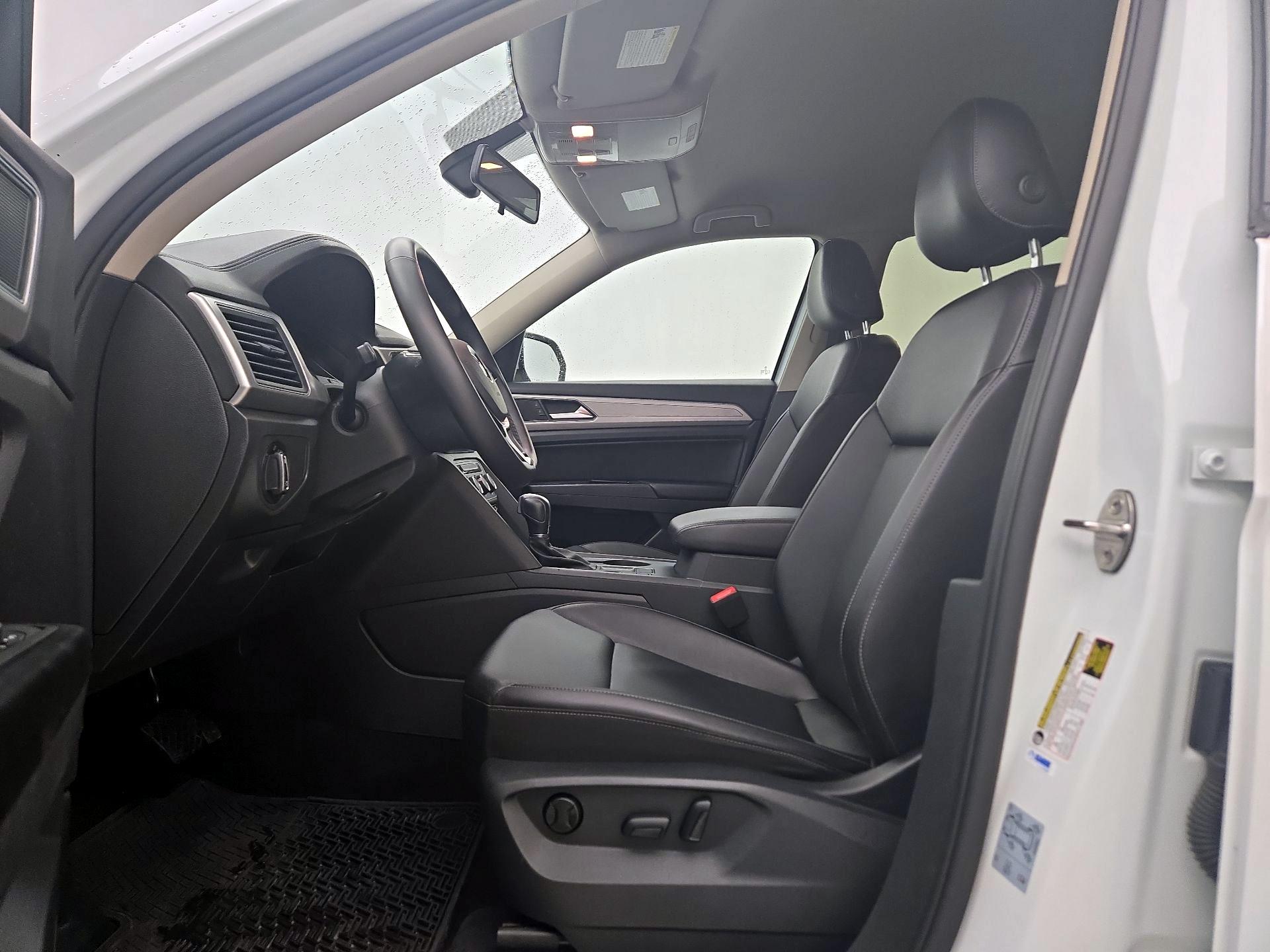 Thumbnail: 2018 Volkswagen Atlas - 11