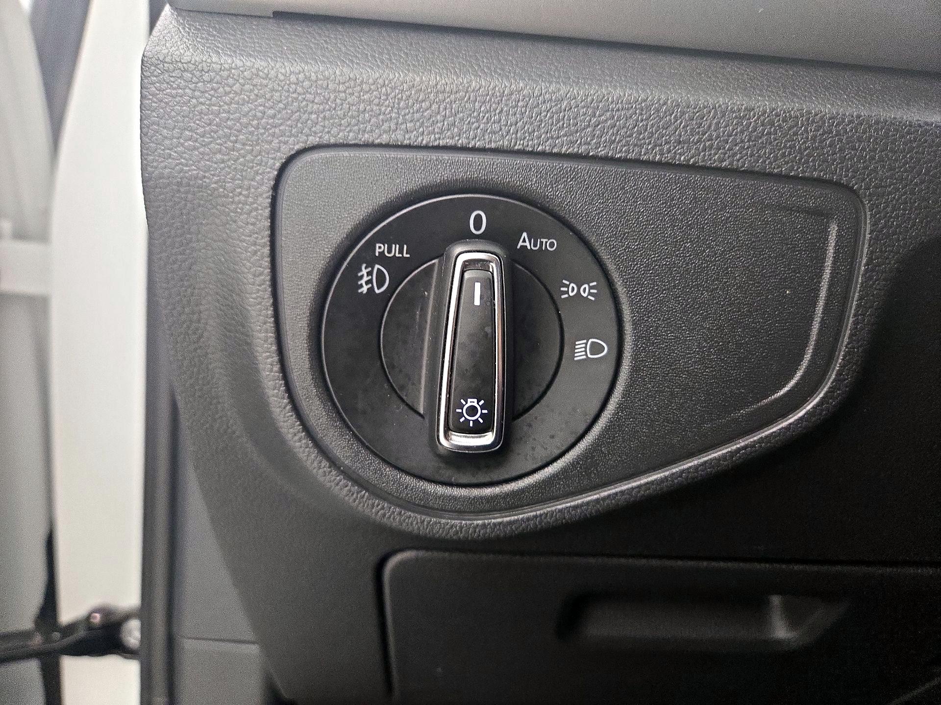 Thumbnail: 2018 Volkswagen Atlas - 13