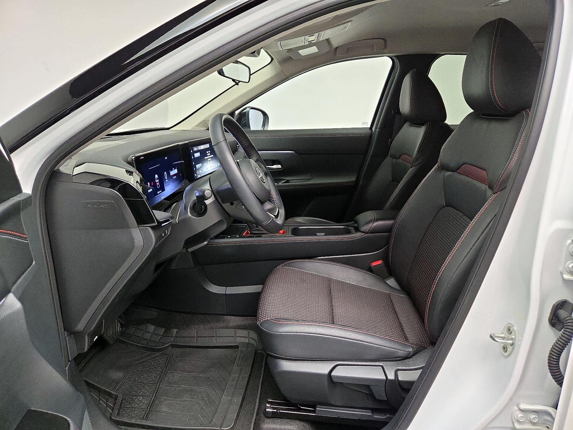 Thumbnail: 2025 Nissan Kicks - 11