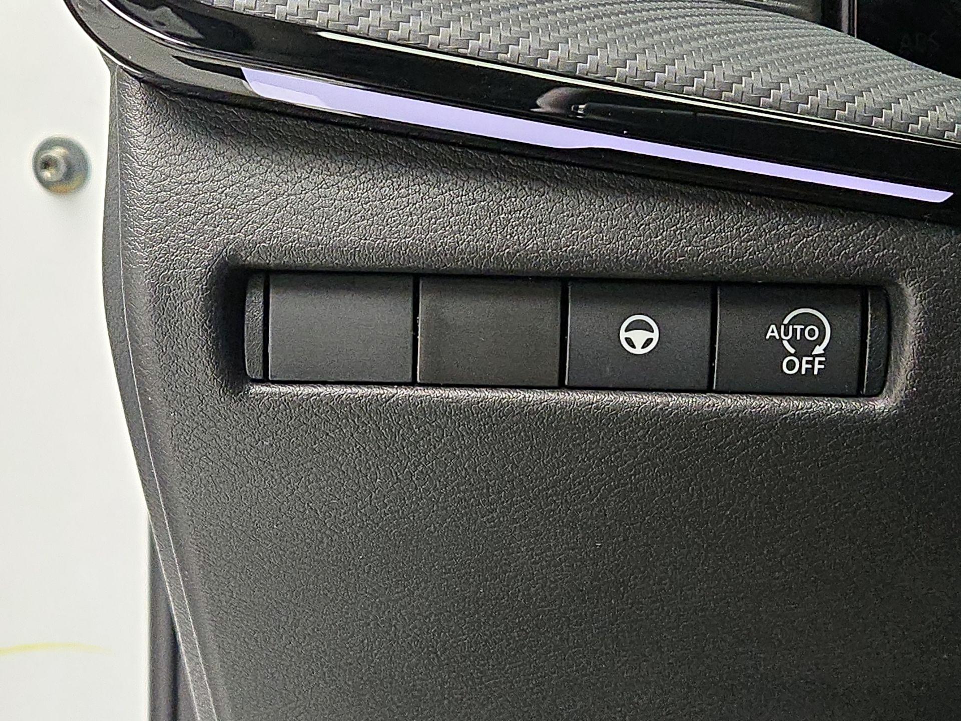 Thumbnail: 2025 Nissan Kicks - 13