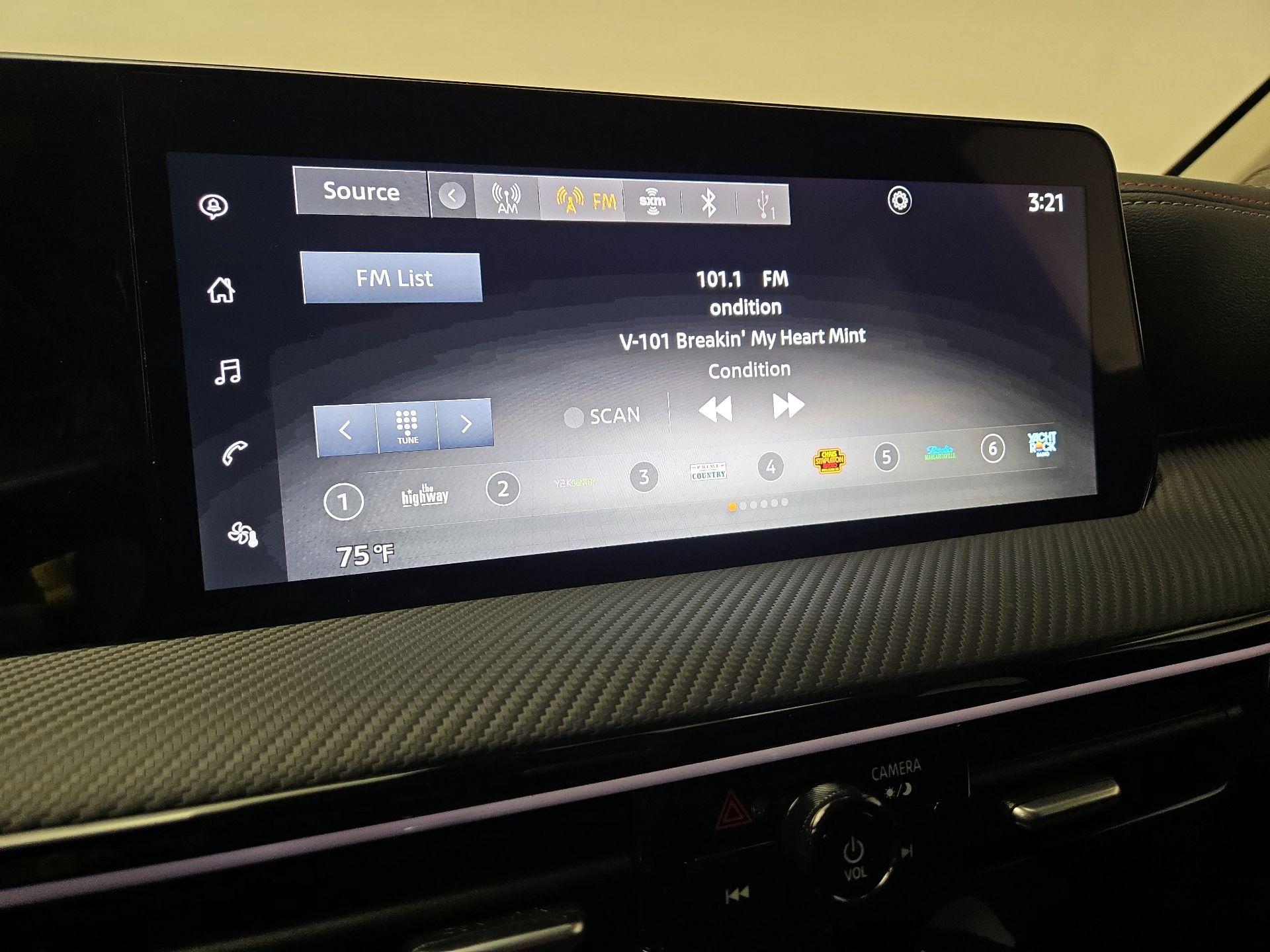 Thumbnail: 2025 Nissan Kicks - 15