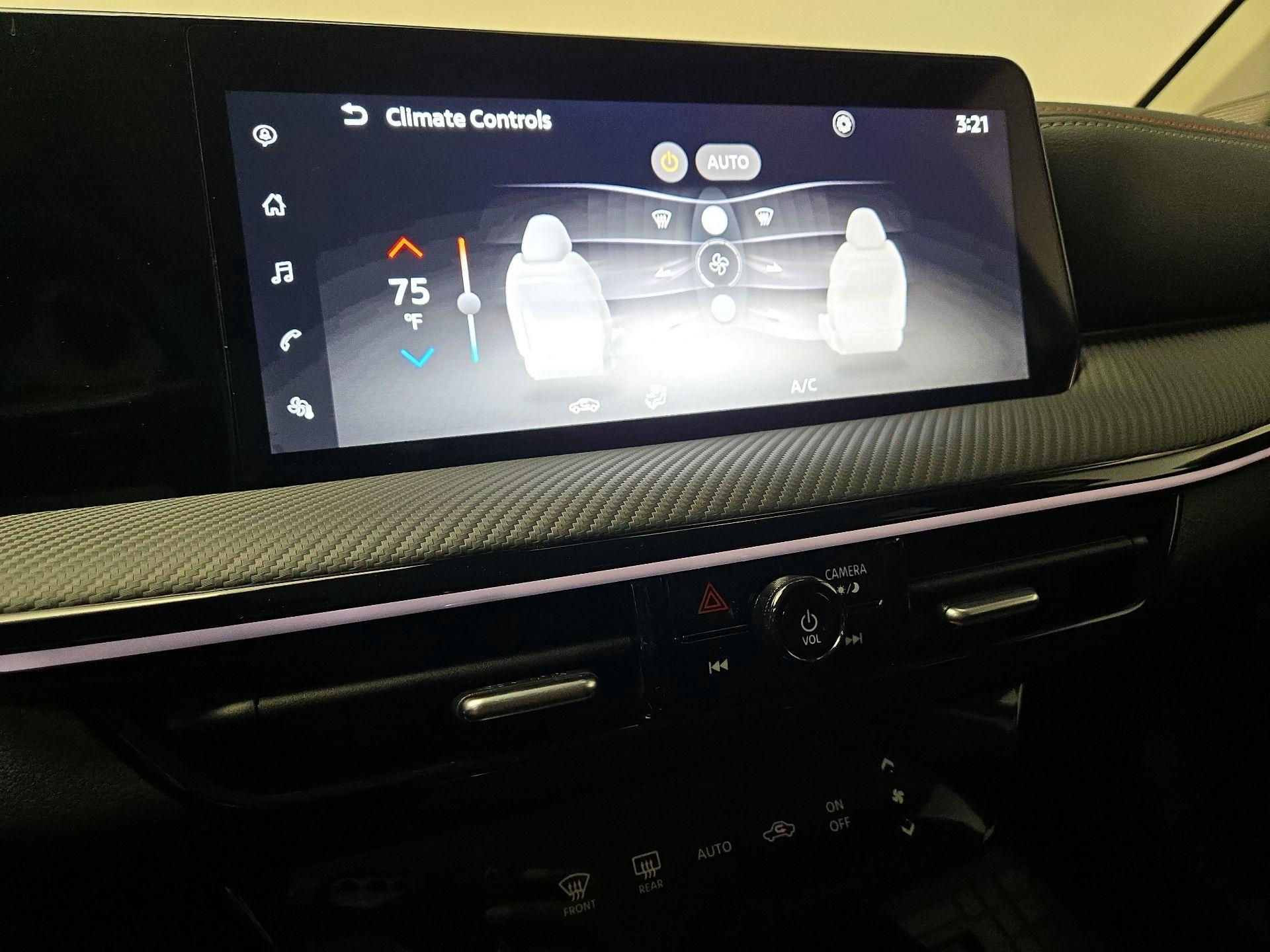 Thumbnail: 2025 Nissan Kicks - 16