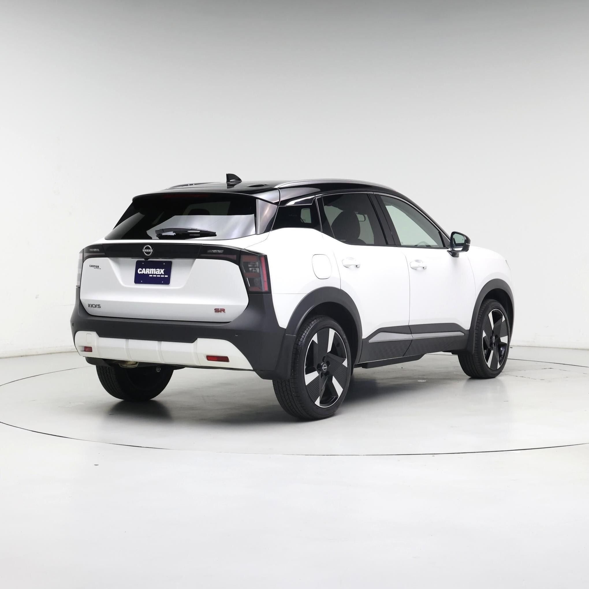 Thumbnail: 2025 Nissan Kicks - 8