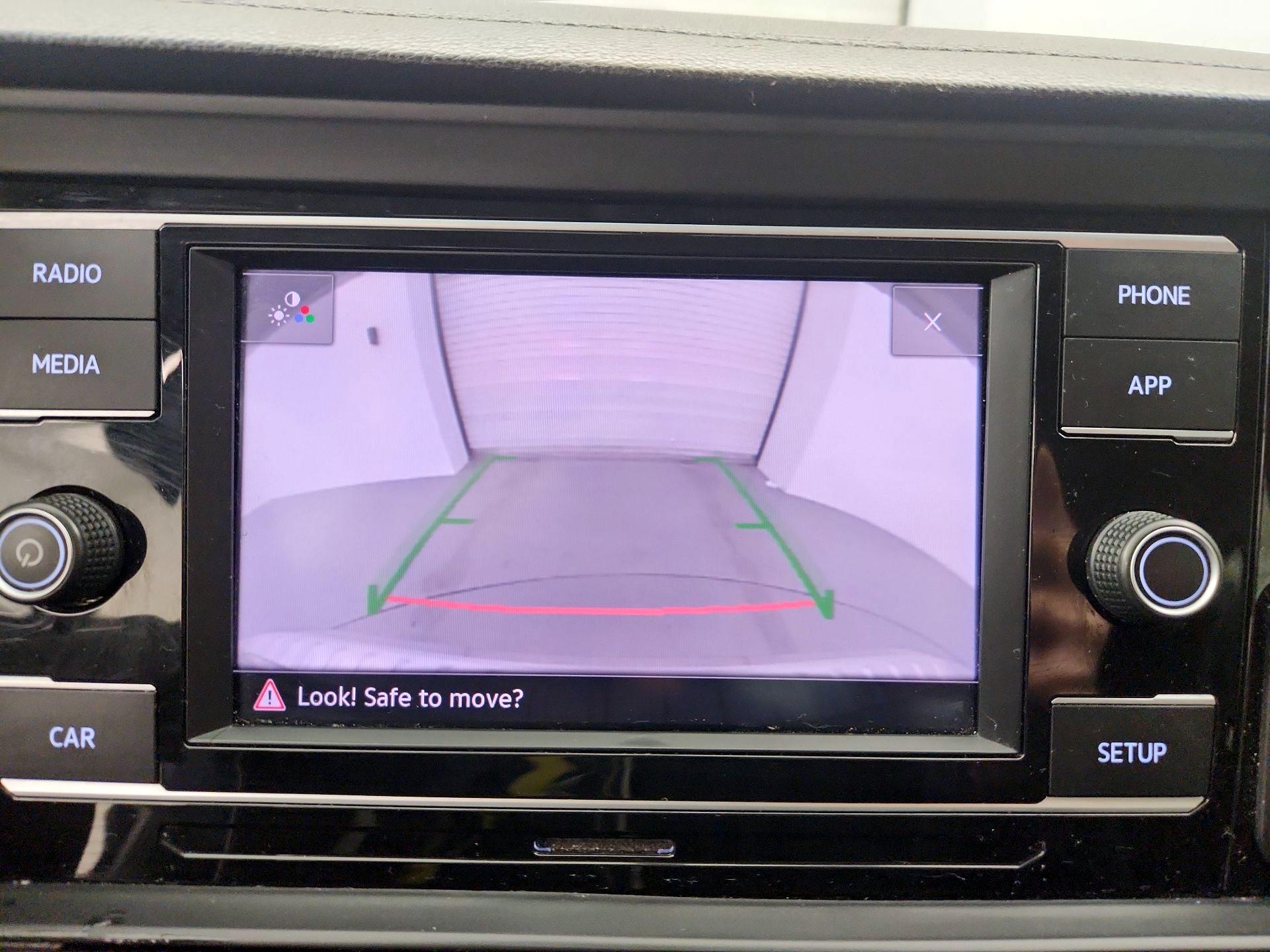 Thumbnail: 2019 Volkswagen Jetta - 14