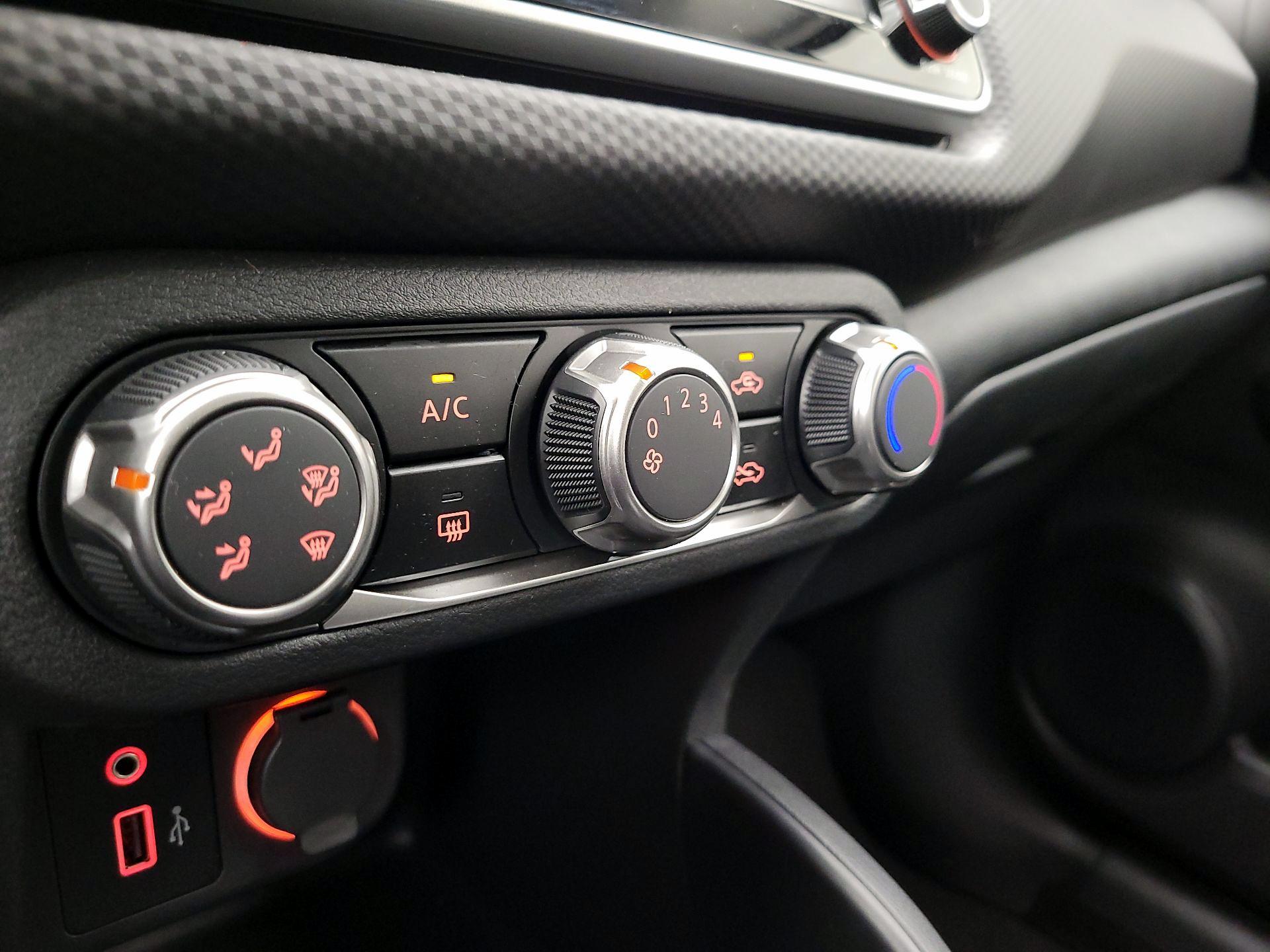 Thumbnail: 2025 Nissan Kicks - 16