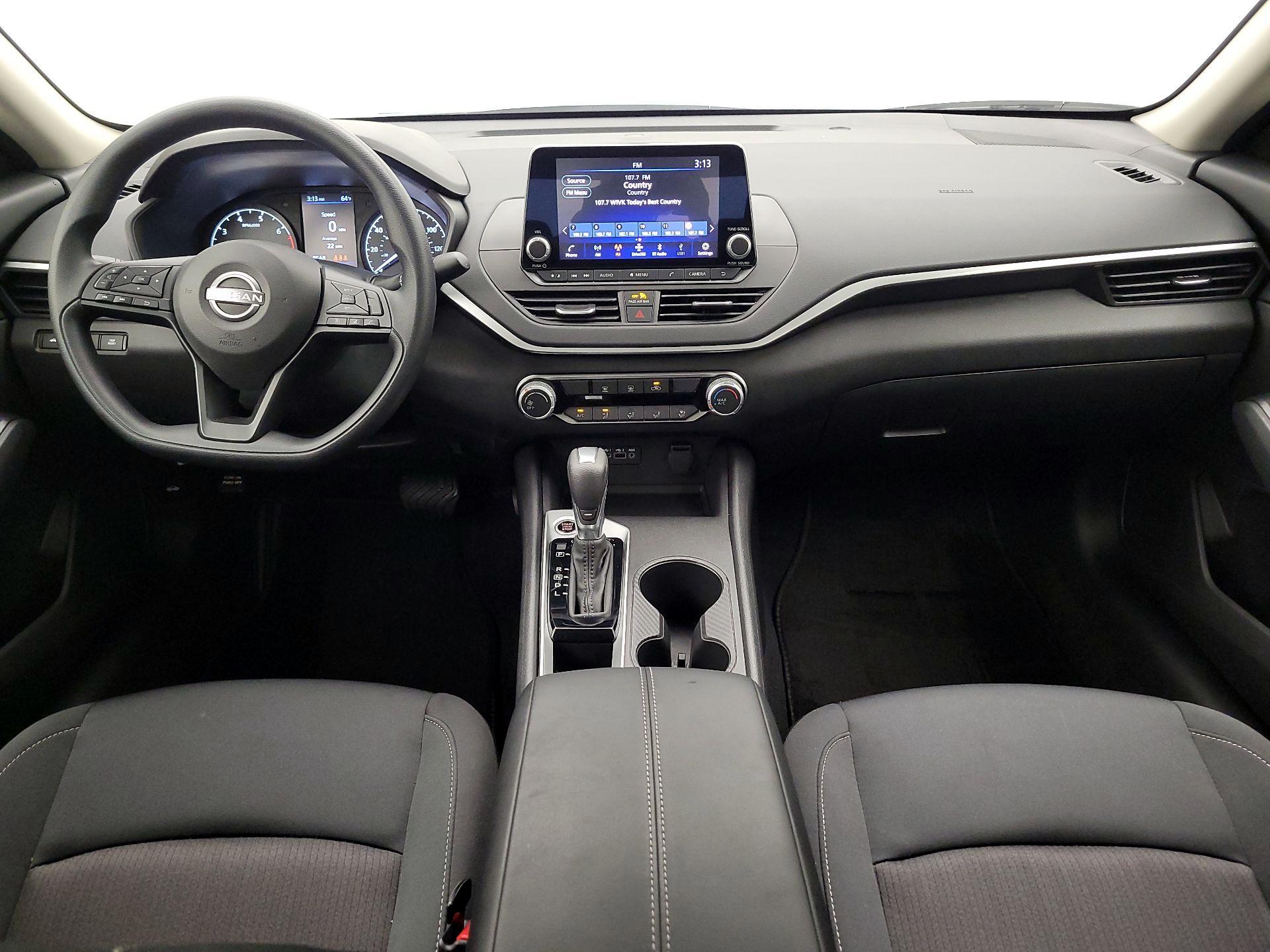 Thumbnail: 2025 Nissan Altima - 9