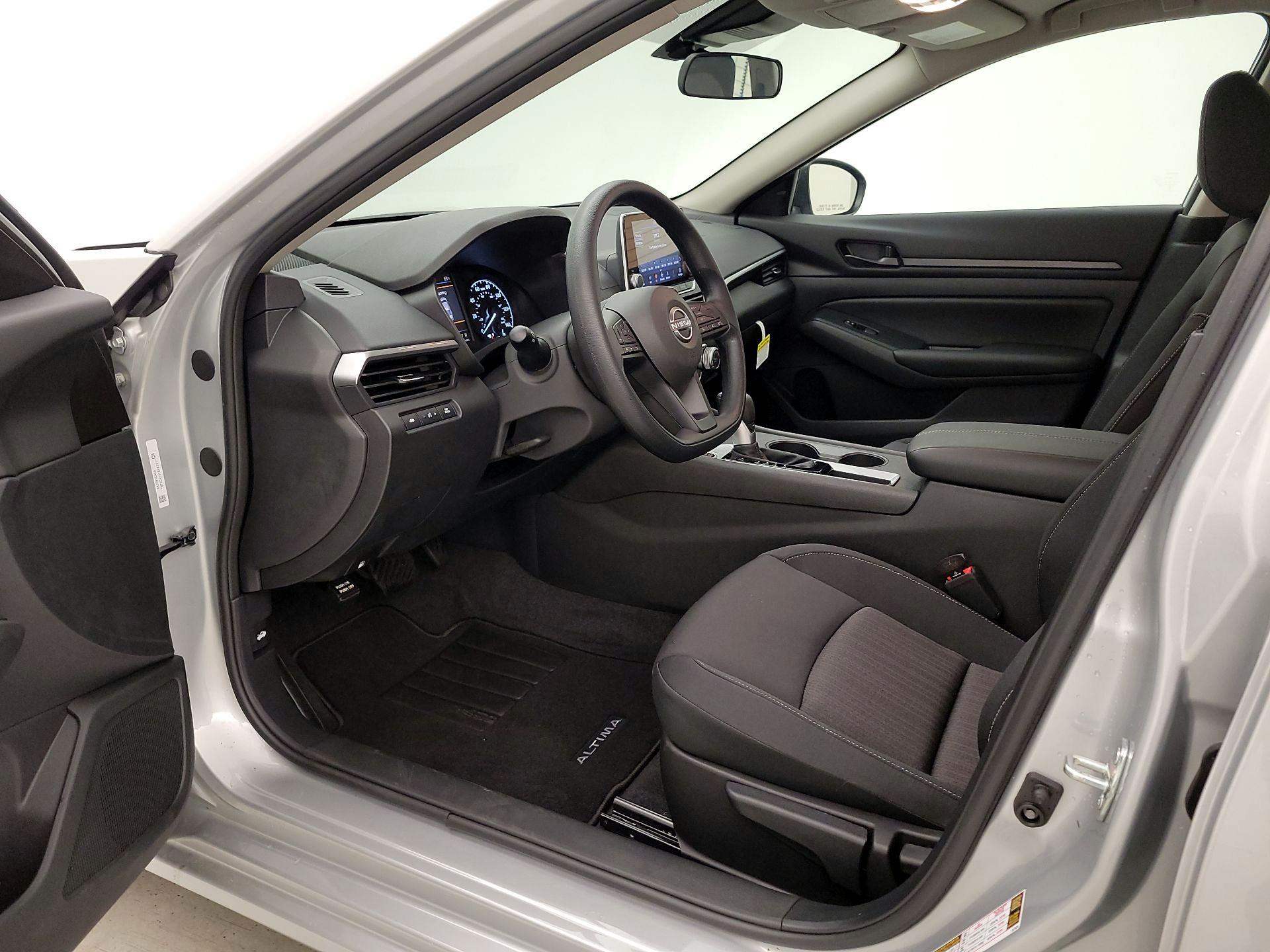 Thumbnail: 2025 Nissan Altima - 11