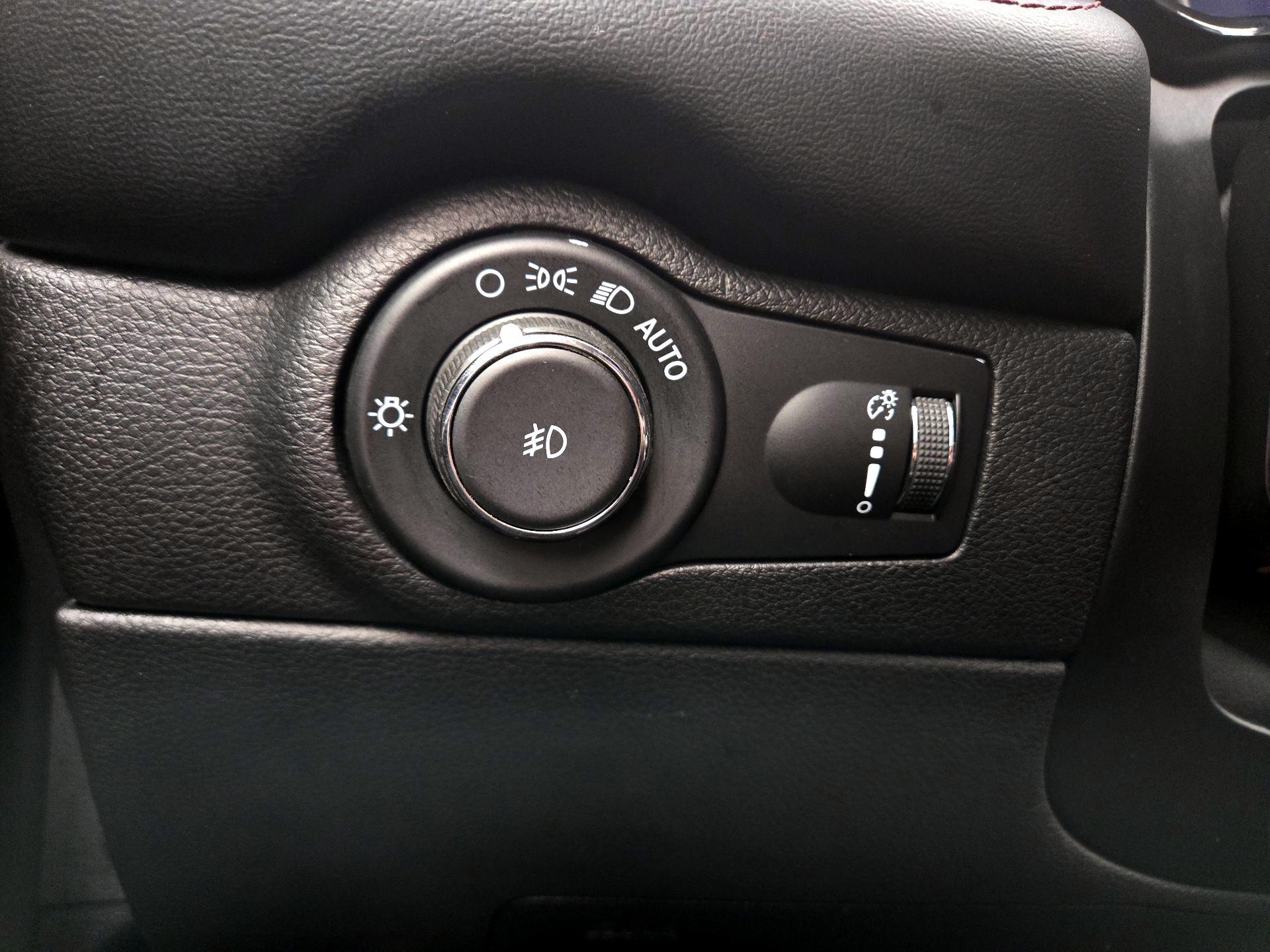 Thumbnail: 2021 Dodge Durango - 13