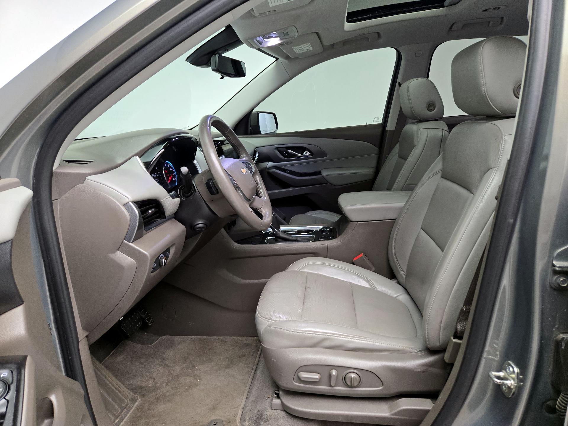 Thumbnail: 2019 Chevrolet Traverse - 11