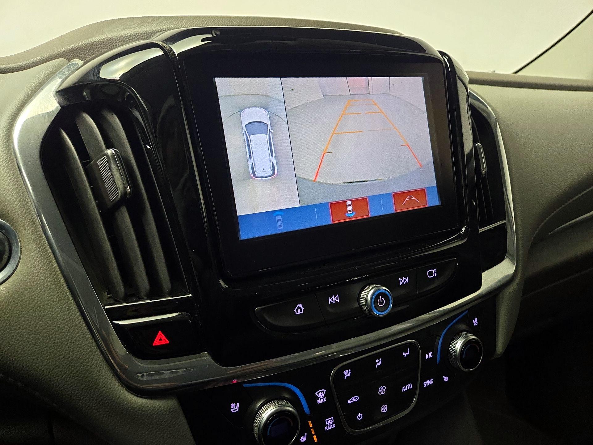 Thumbnail: 2019 Chevrolet Traverse - 15