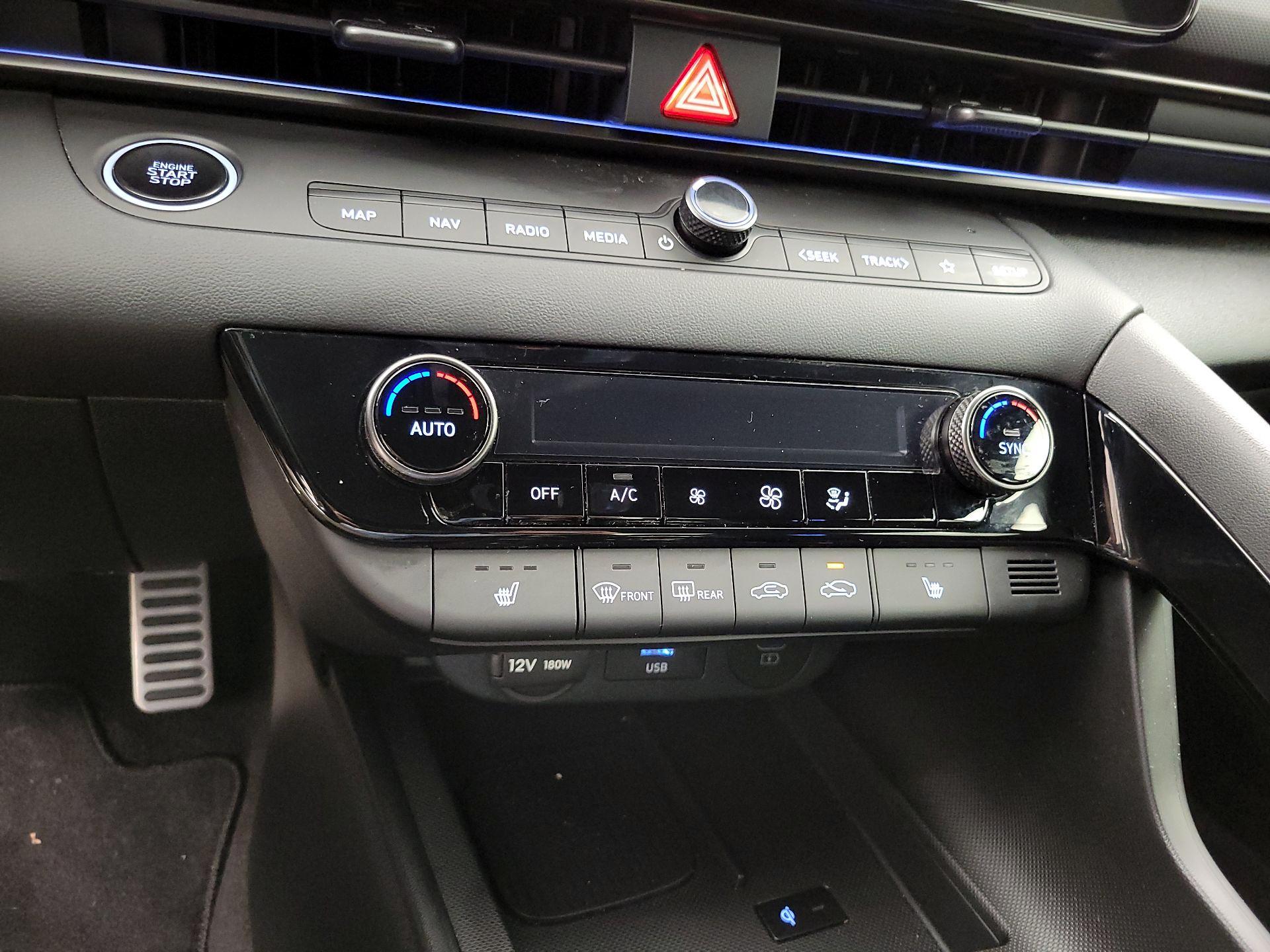 Thumbnail: 2025 Hyundai Elantra - 17