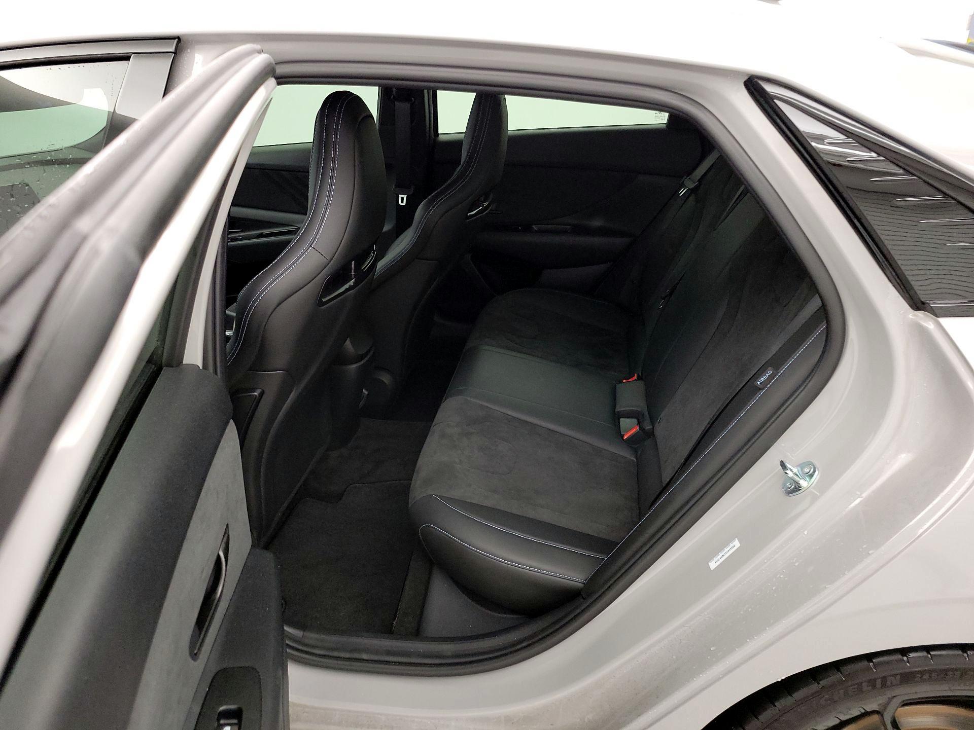 Thumbnail: 2025 Hyundai Elantra - 20