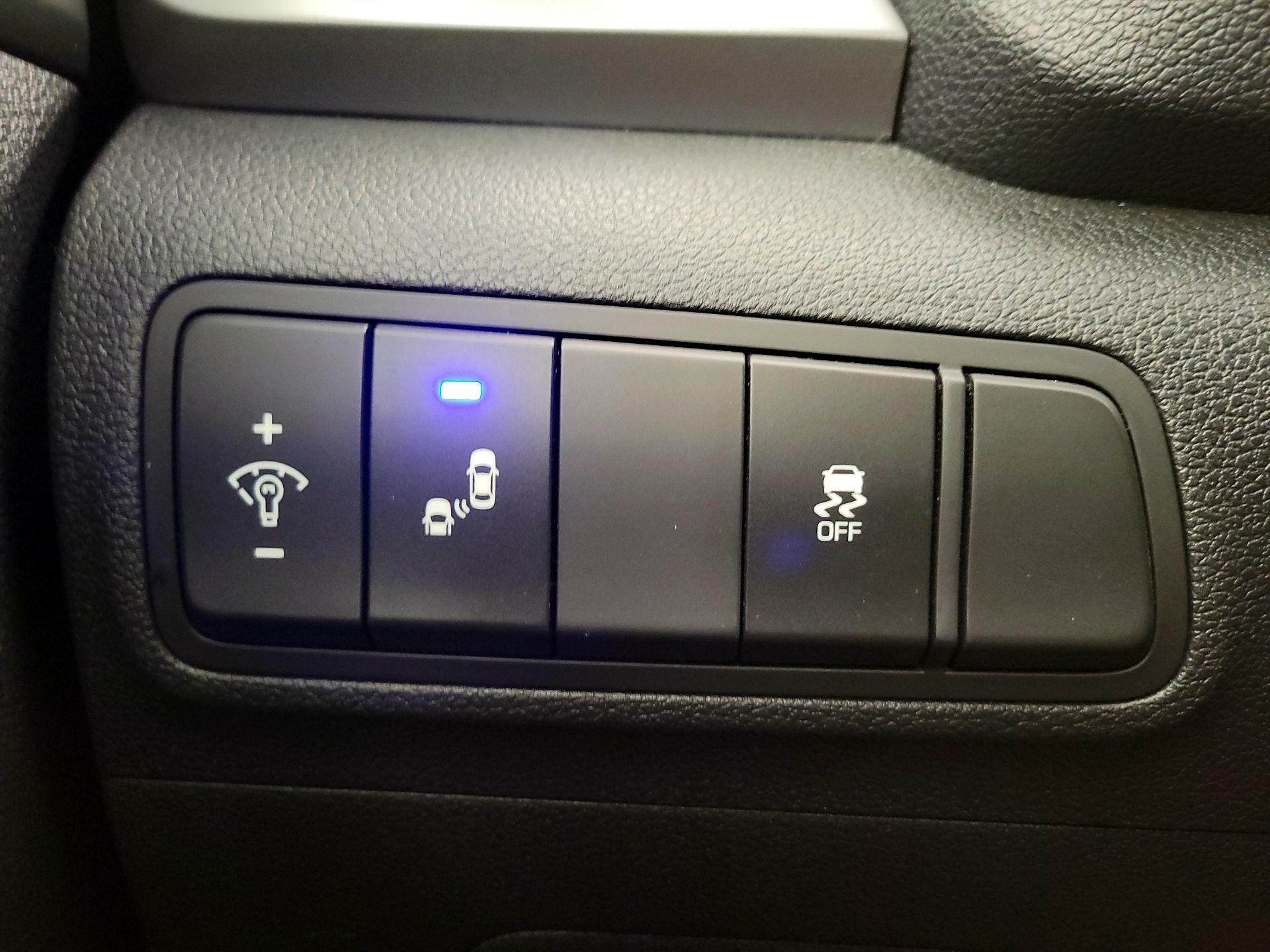 Thumbnail: 2017 Hyundai Tucson - 13