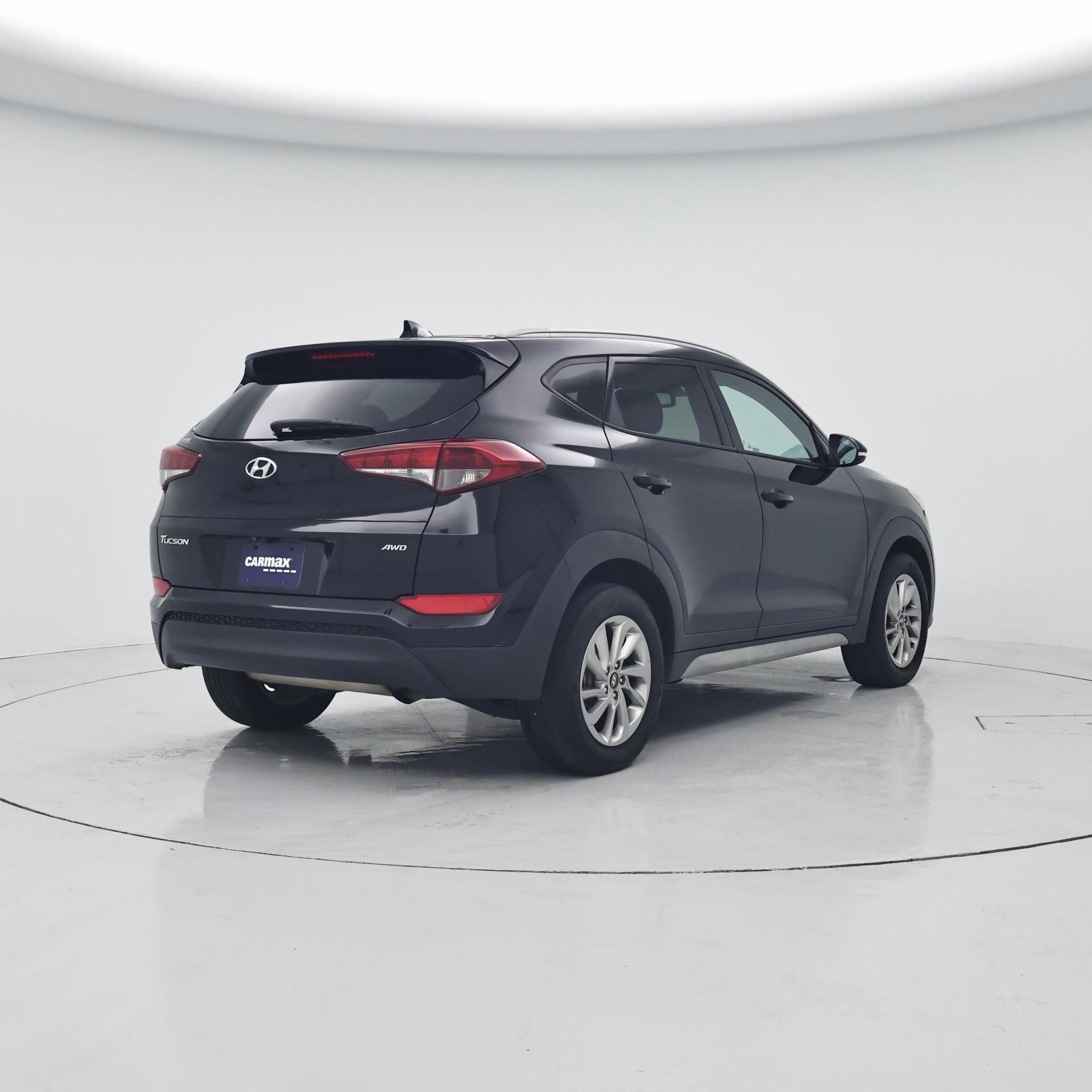 Thumbnail: 2017 Hyundai Tucson - 8