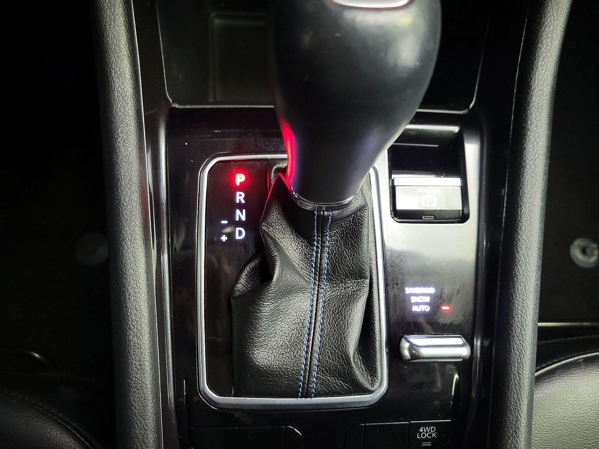 Thumbnail: 2022 Jeep Compass - 17