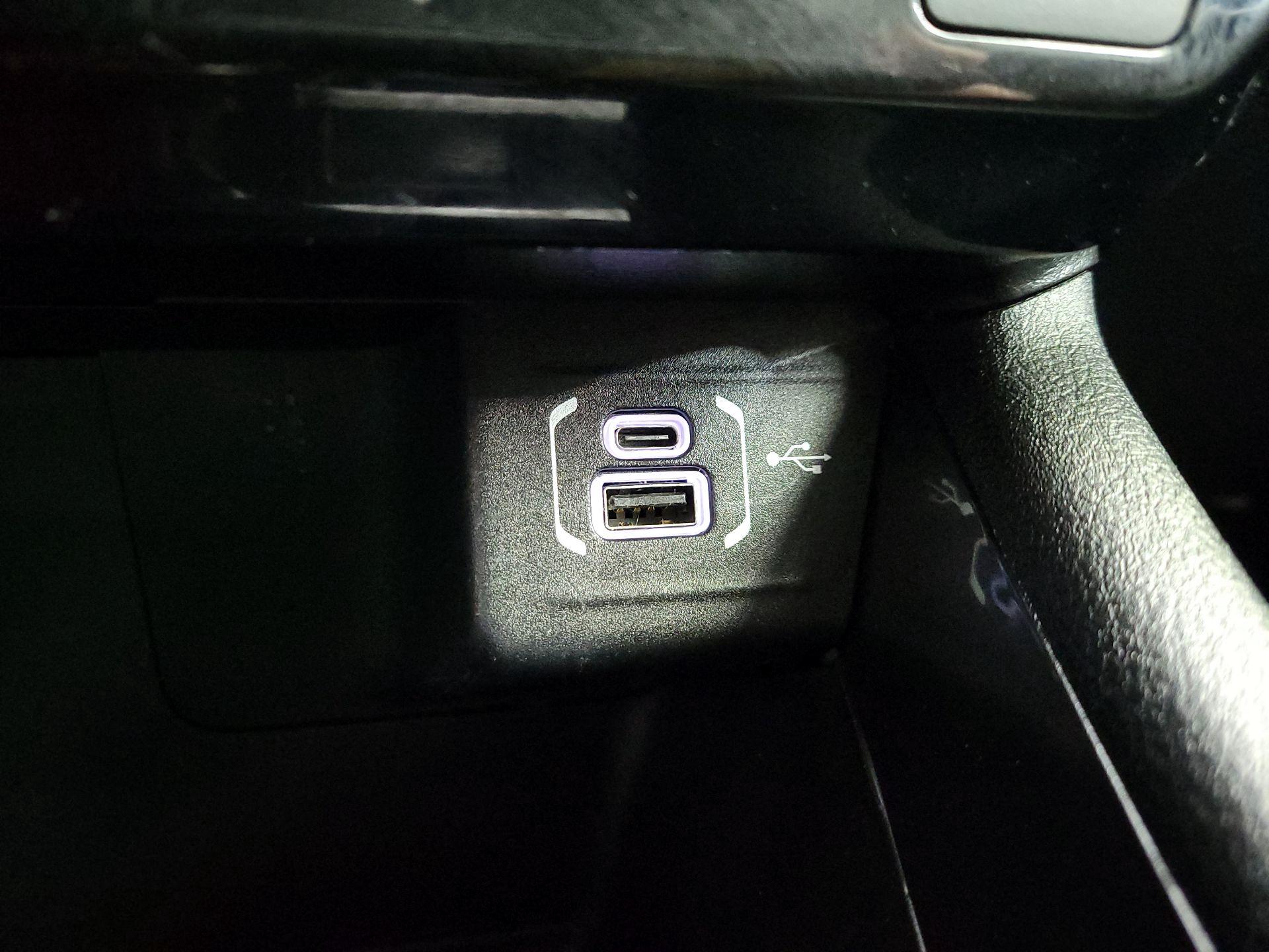 Thumbnail: 2022 Jeep Compass - 18