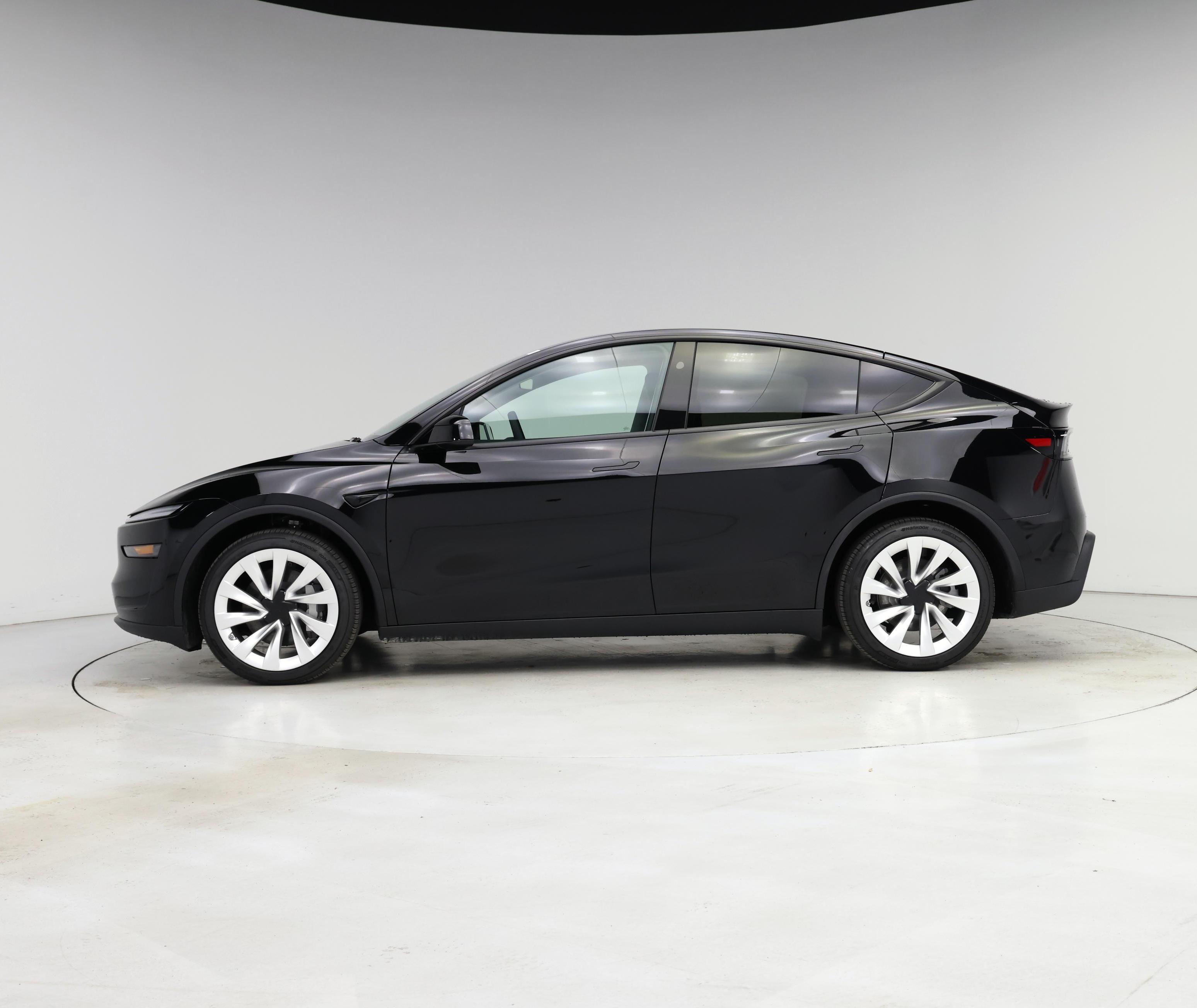 Thumbnail: 2026 Tesla Model Y - 3